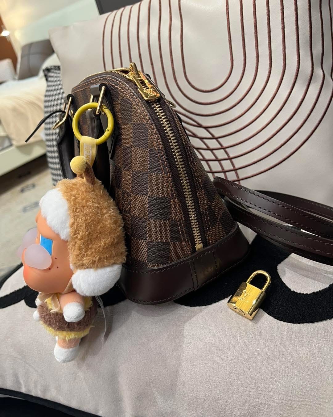 Lv alma bb damier ebene 100%Authentic,98%new ✅鎖Key ✅肩帶✅dust bag✅box