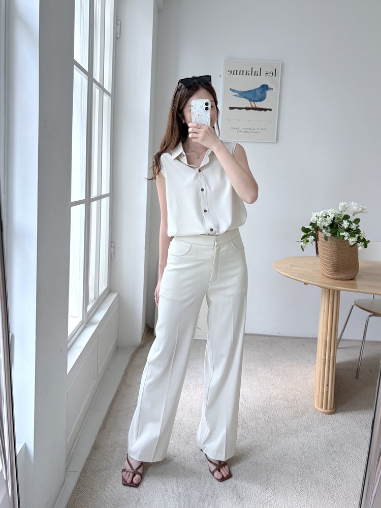 Topstitched Sleeveless Blouse (Ivory)