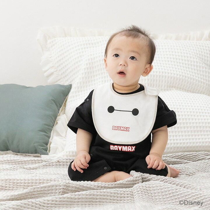 🇯🇵預訂 日本直送🇯🇵Baymax印花純棉口水巾圍兜兩件套