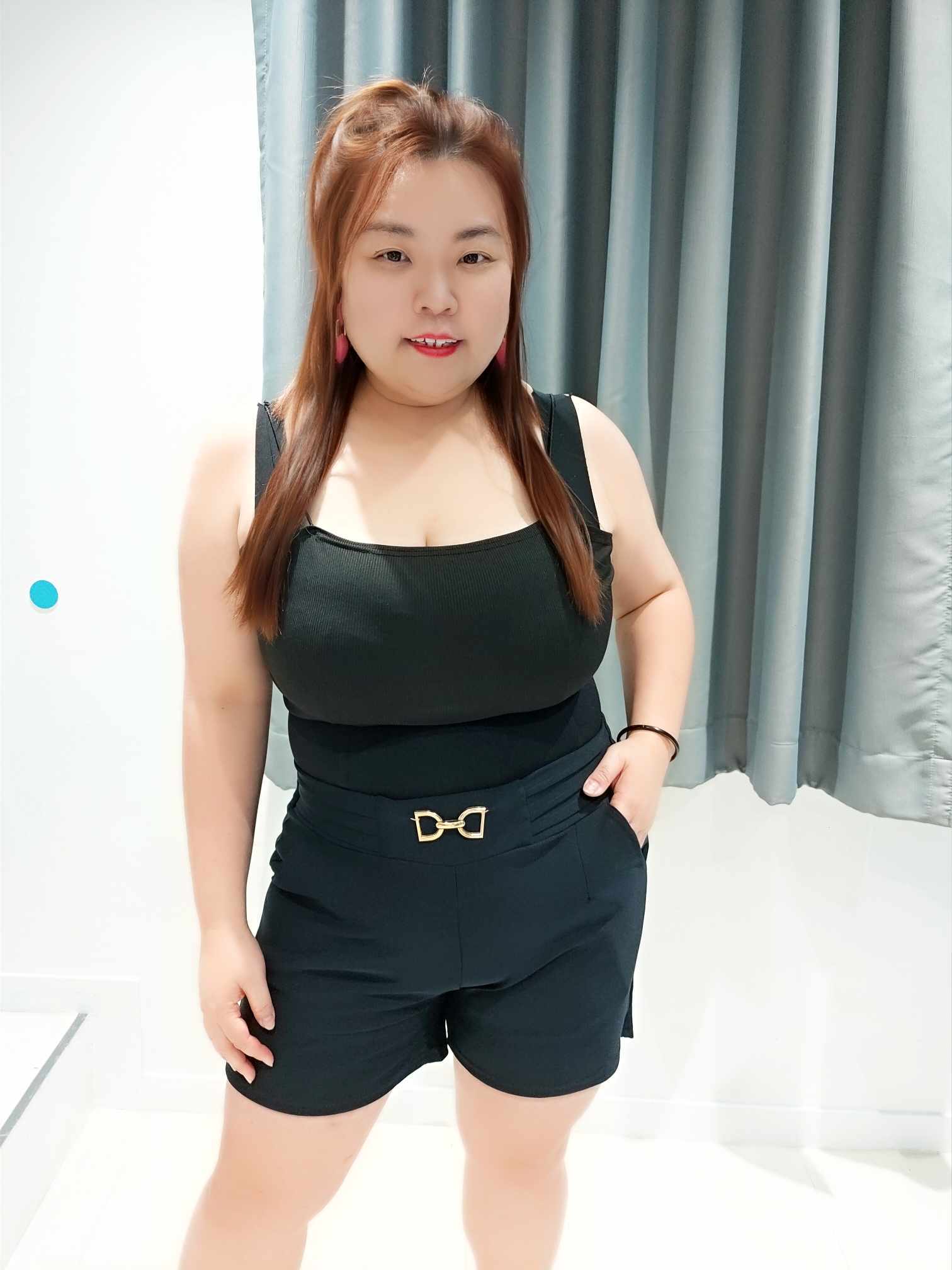 ENB06 PP03 配金属裤头设计短裤