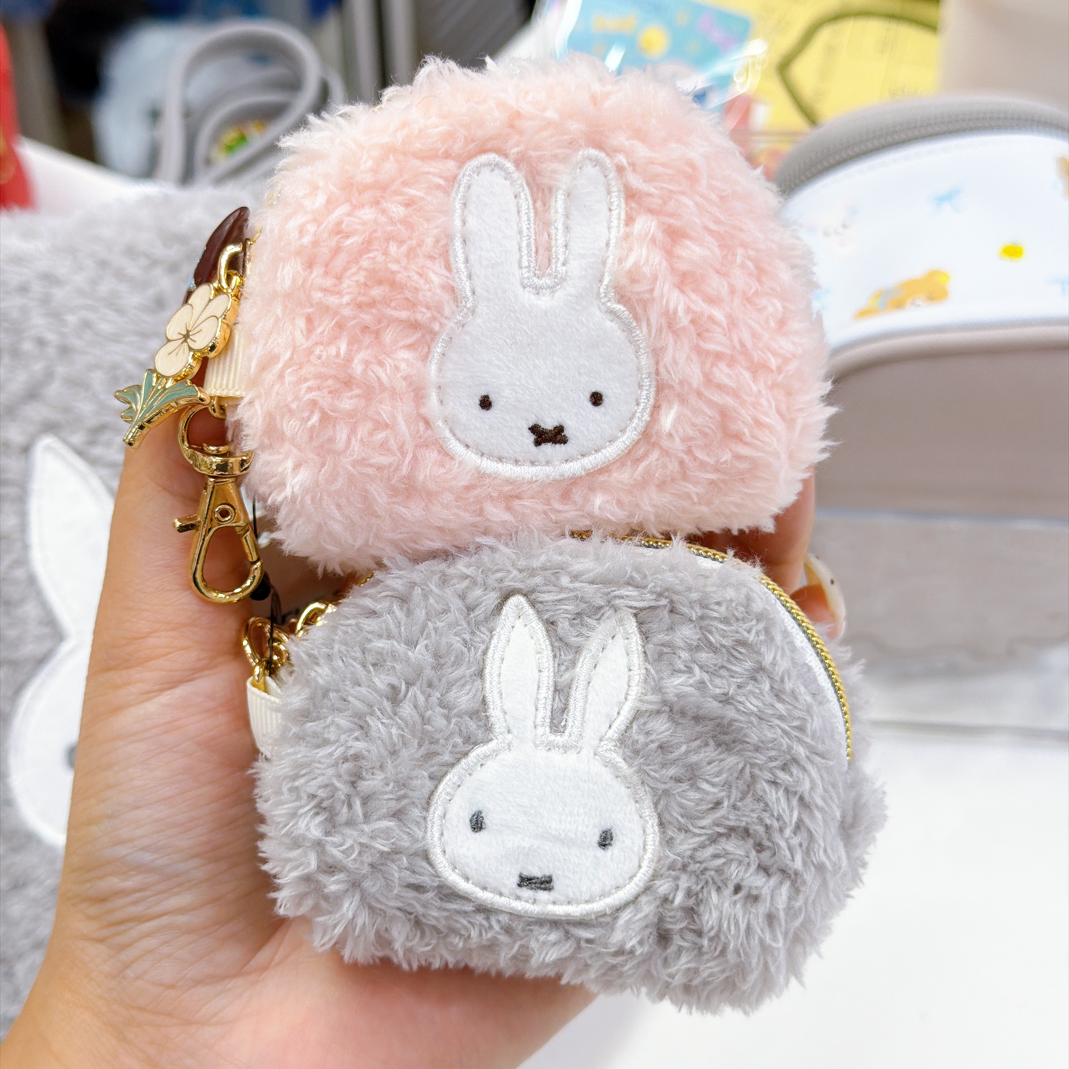 日本直送Miffy新款毛毛迷你散子包耳機包