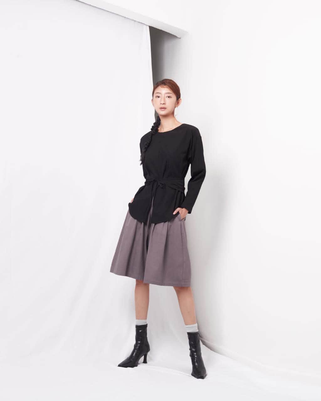 VIL-T2689 LONG SLLV BLOUSE WITH SCARF