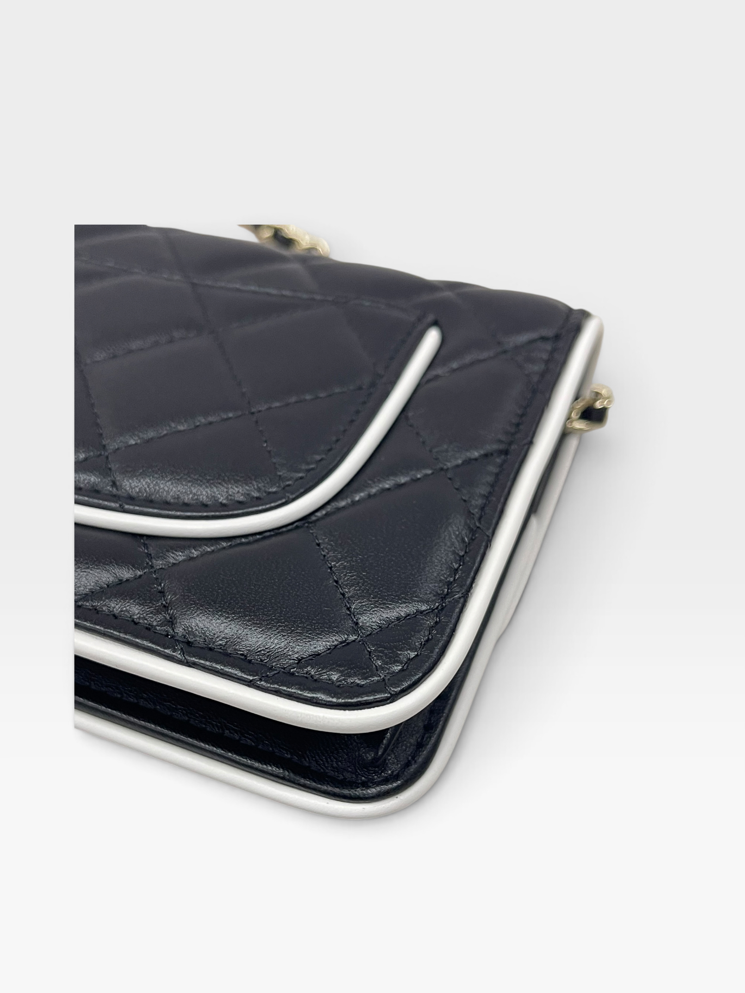 Pre-Owned CHANEL Flap Bag / Product Code: K090418