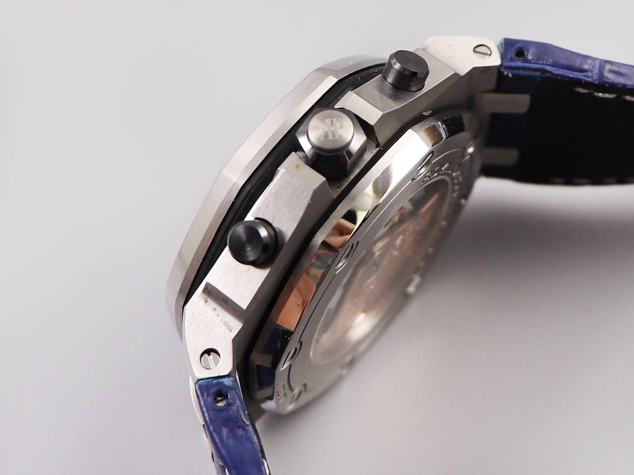 A.P2018＂12H计时系列A P26470＂哈瓦那＂系列（黑面兰秒盘）。直径42毫米，机芯搭载订制版3126计时机芯！最强A P12H版本🔥🔥