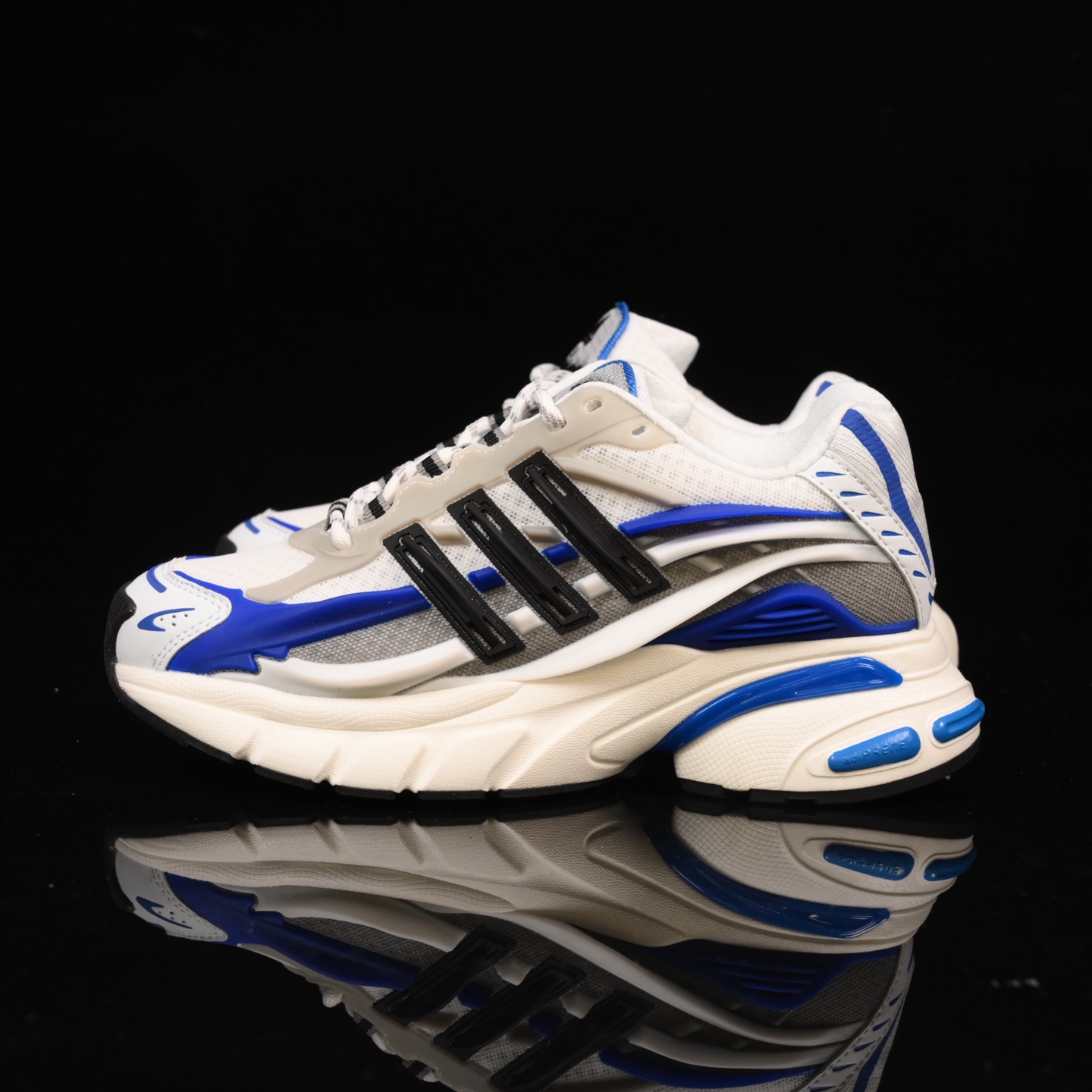 Pharrell Williams x Adidas Adistar Jellyfish 