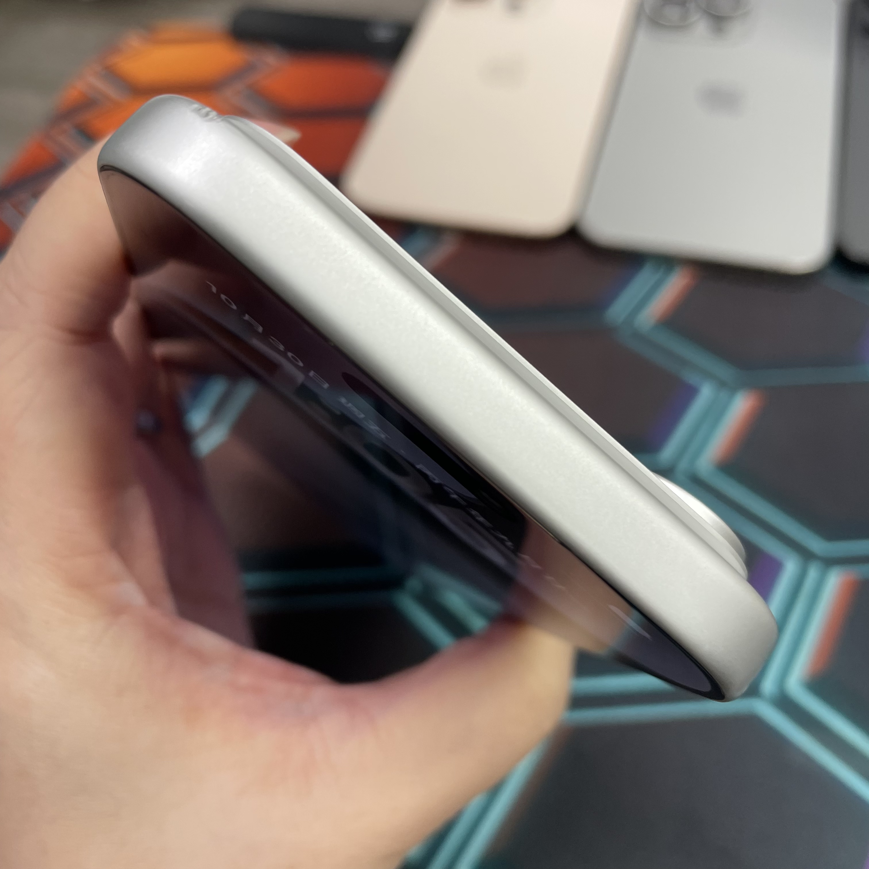 *8414 17 Pro max 勁靚機 512GB 電97 銀色 sliver