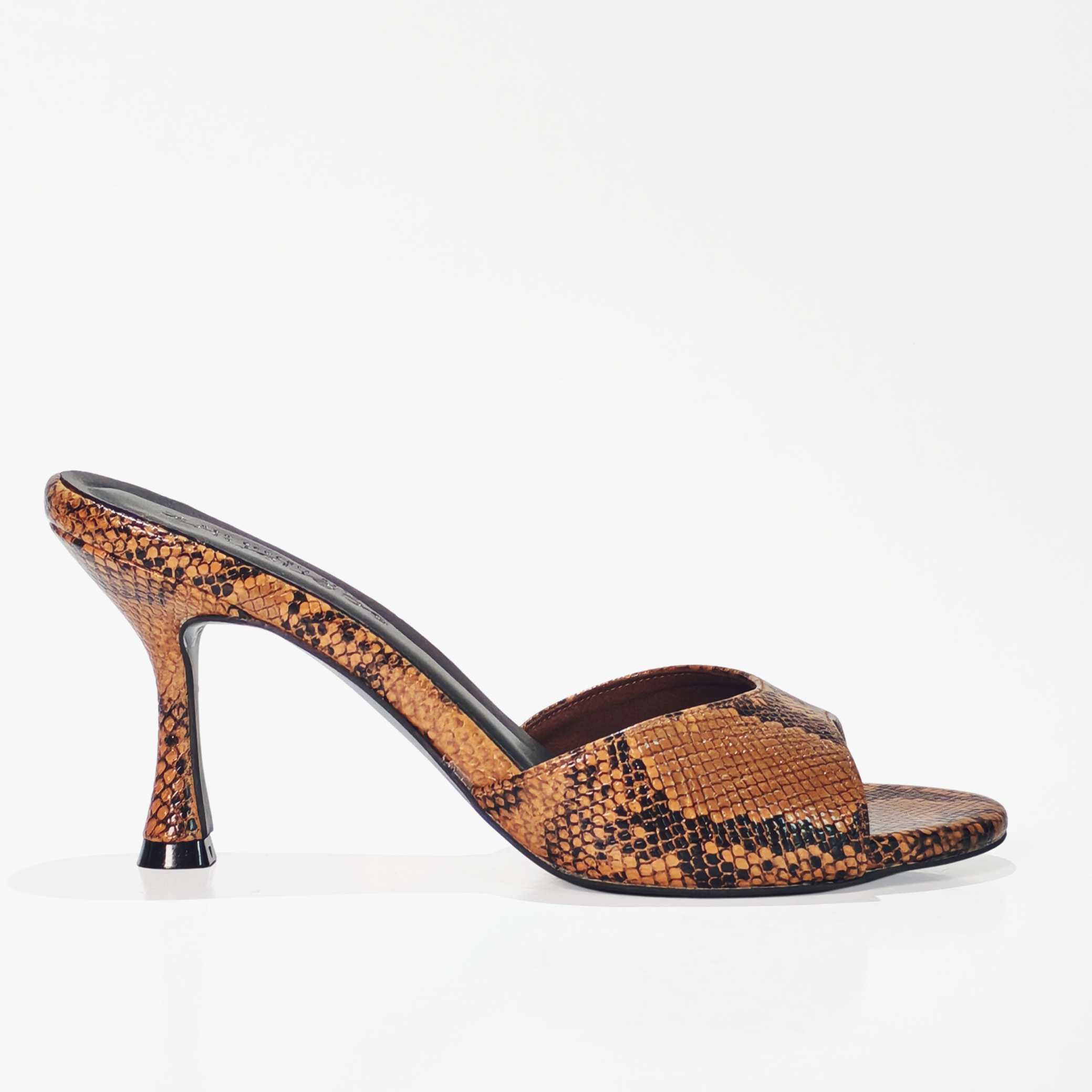 MAYA 75 BROWN PYTHON