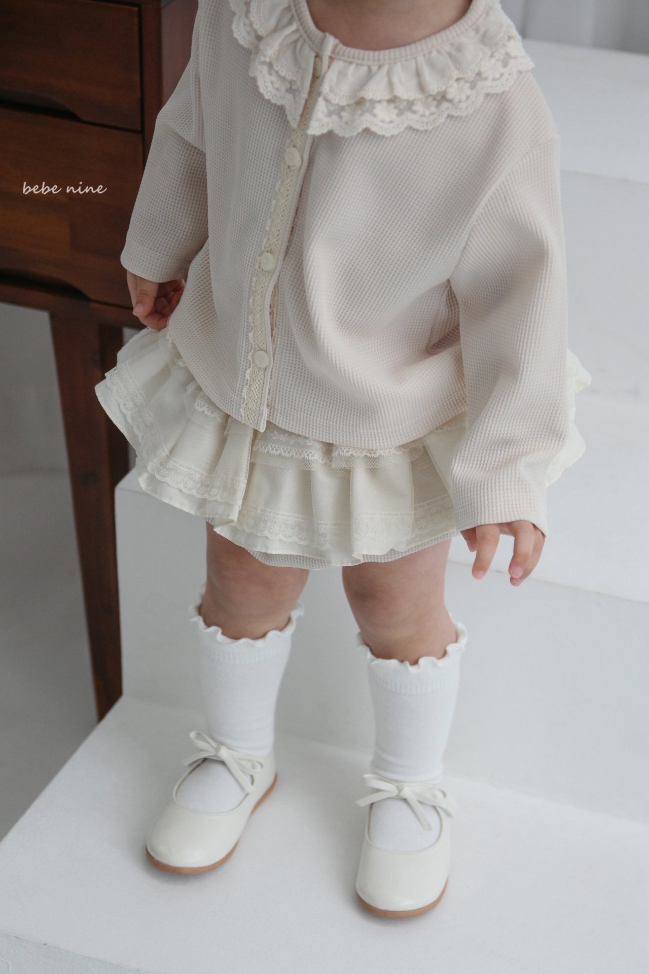 🌸預訂 韓國直送🌸🇰🇷Bebenine兩色蕾絲層疊裙擺燈籠褲