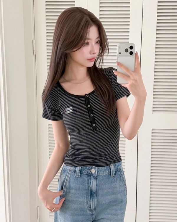 MuahMuah HENLEY NECK STRIPE HALF T-SHIRT