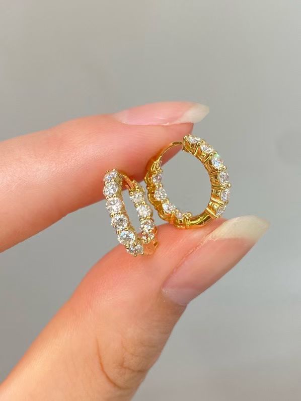 18K Diamond Earrings 