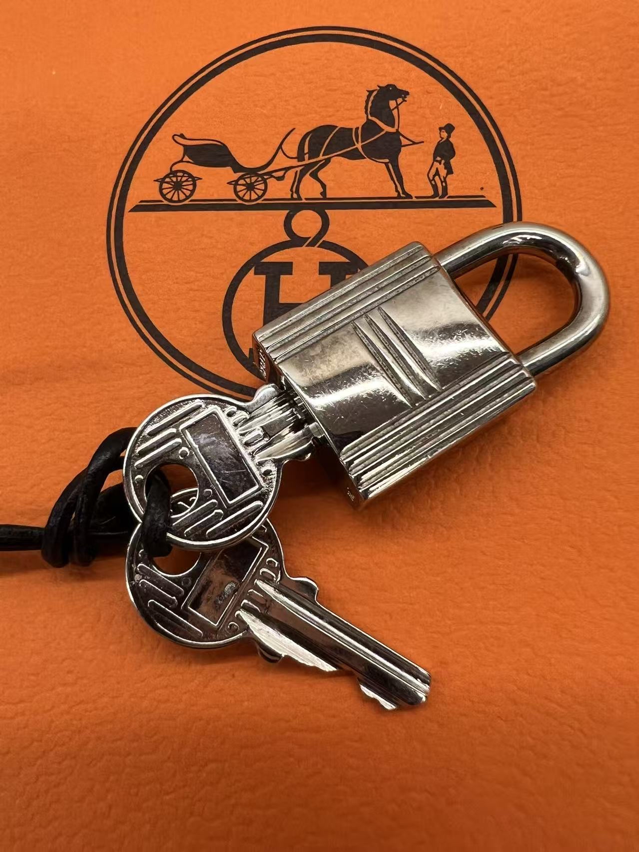 Hermes Cadena Lock and Key Set