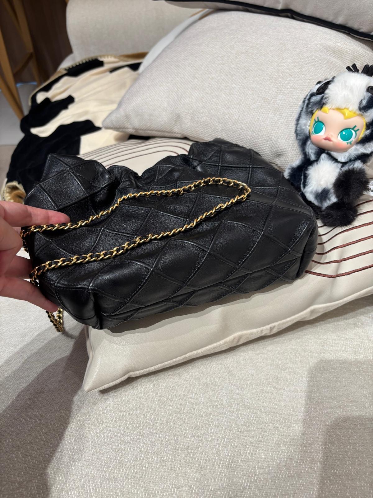 Tory Burch Chain Shoulder Bag Calfskin 100%Authentic, 99%New ✅Dust bag