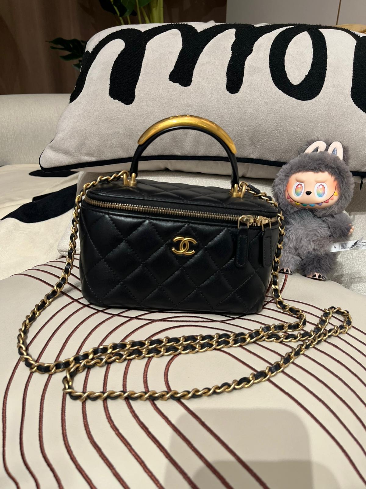 Chanel vanity with handle GHW AP2199 100%Authentic,98%new ✅晶片貼✅dust bag ✅box