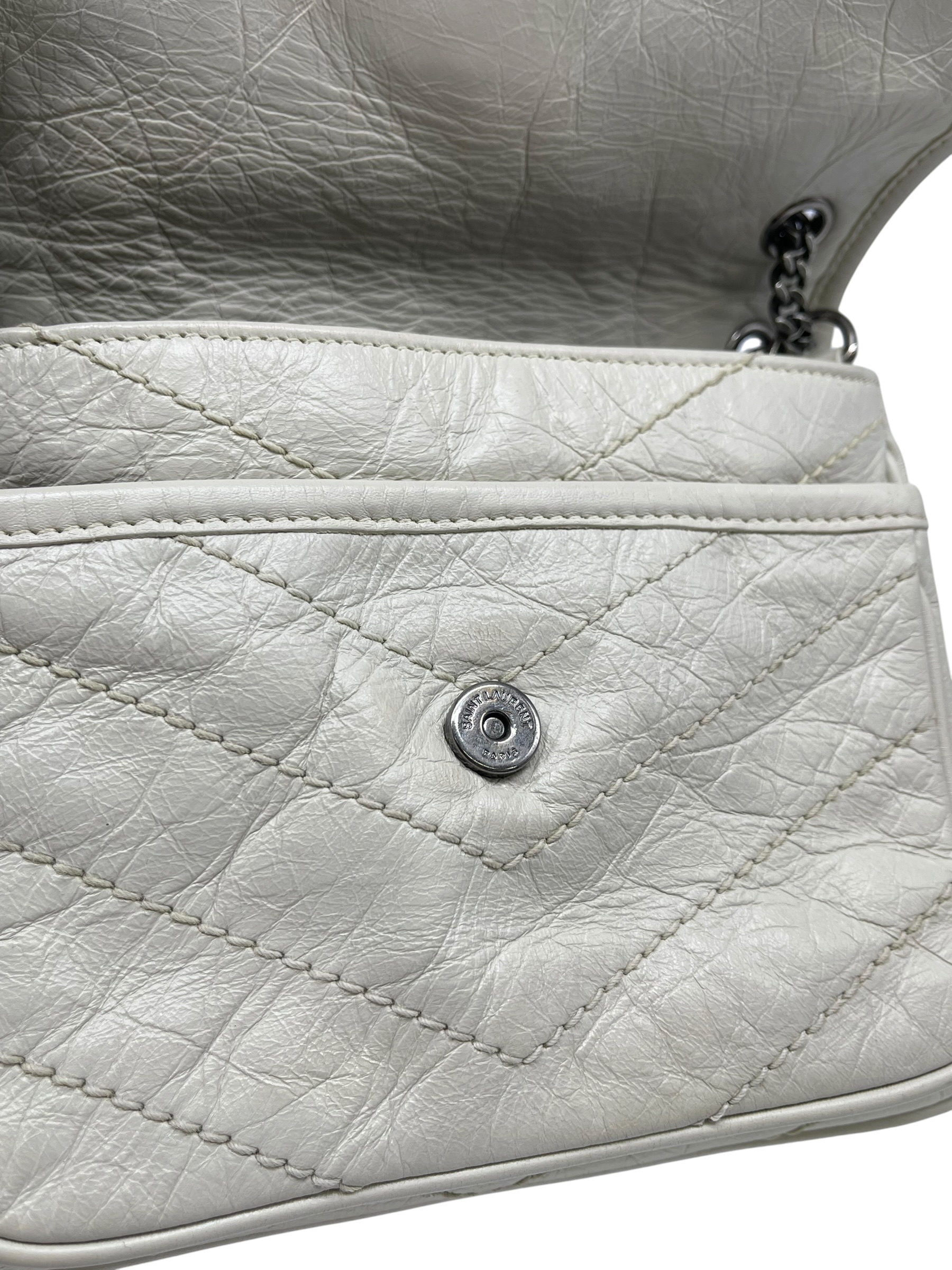 Pre-owned YSL NIKI WHITE / Product Code: 071404