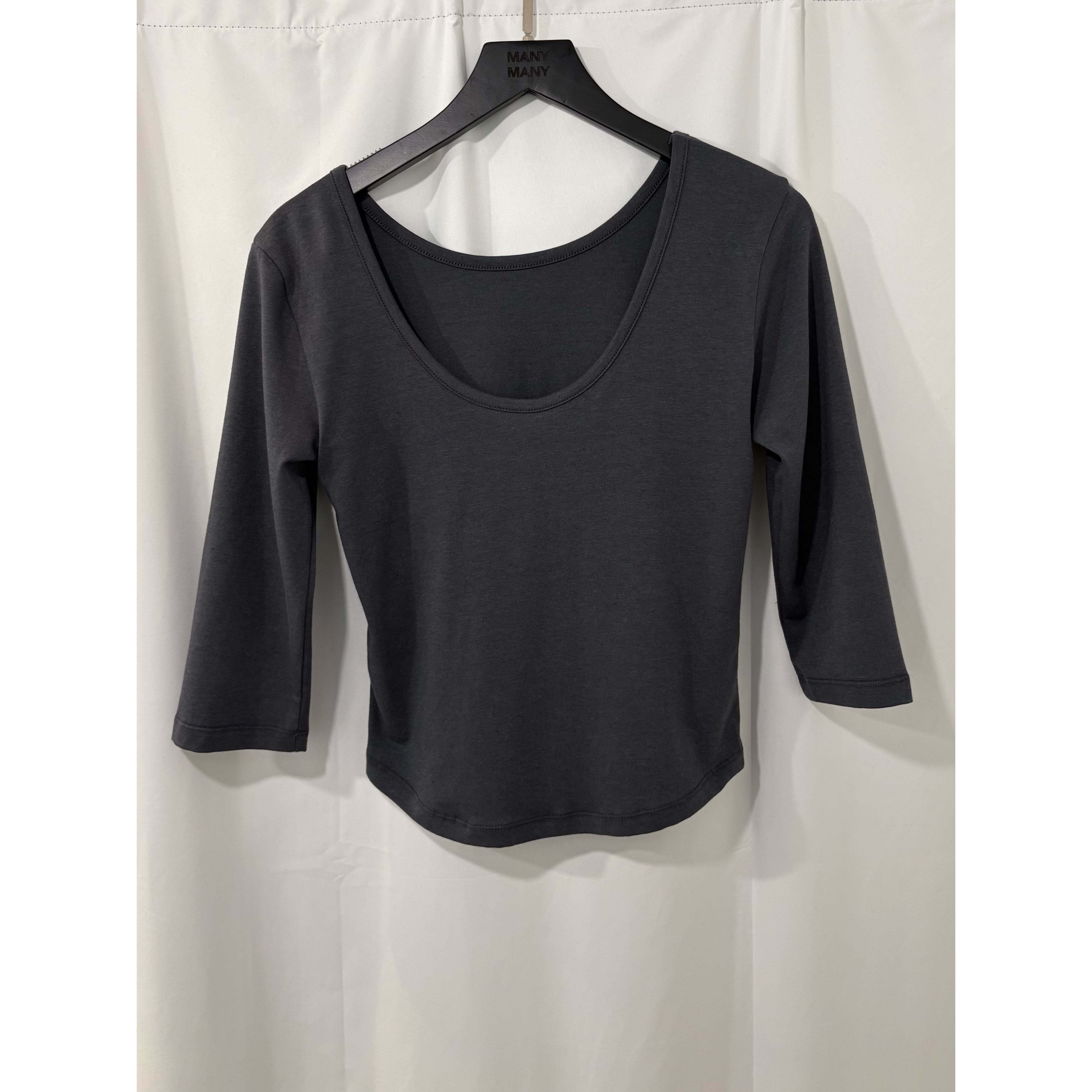 優惠價7月8截🩶2607D《3/4 SLEEVE TOP》