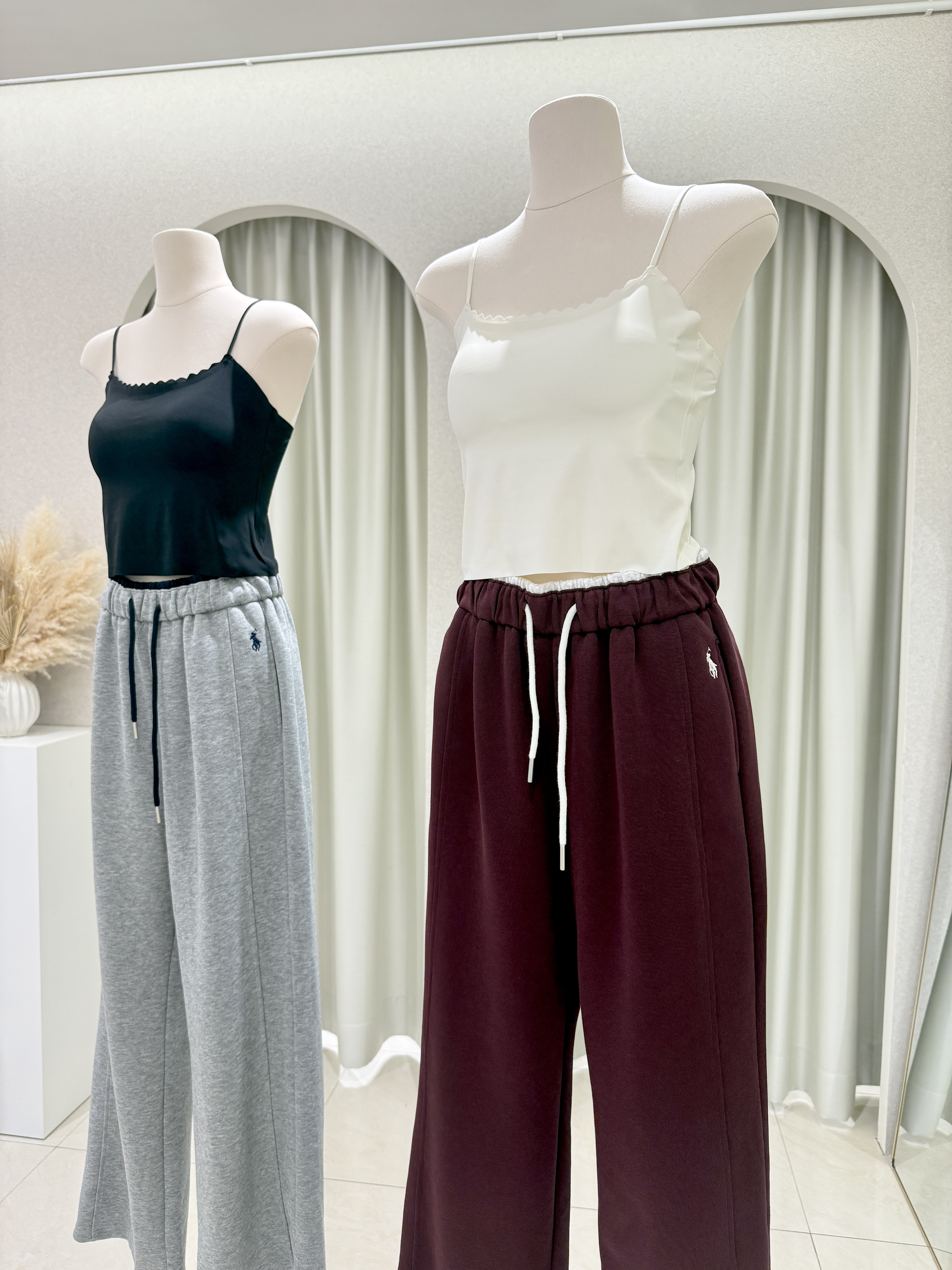 6845 爆款百搭小马刺绣长裤