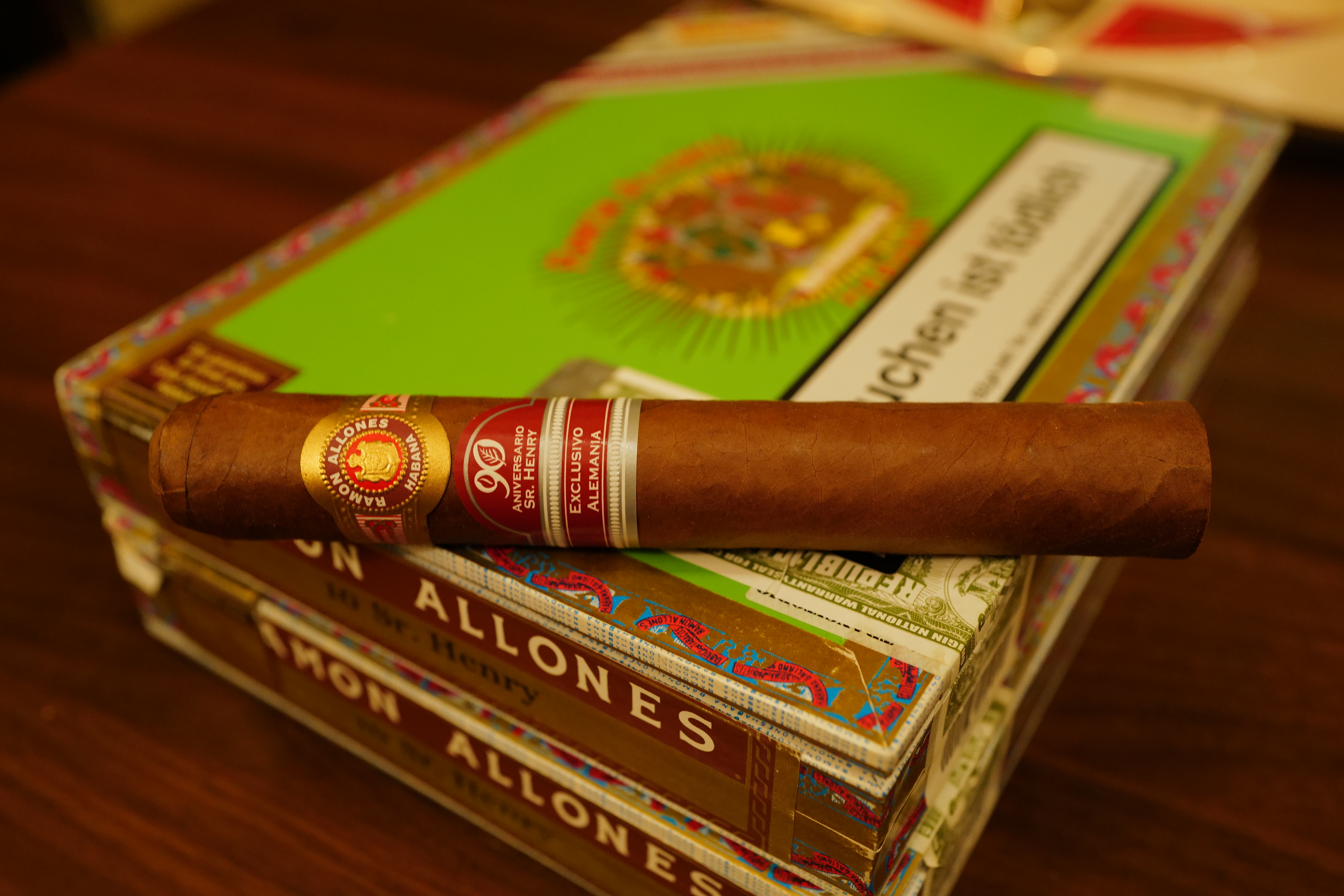 Ramón Allones Sr. Henry Edición Regional Alemania (亨利前輩 德國 地區限定版 )