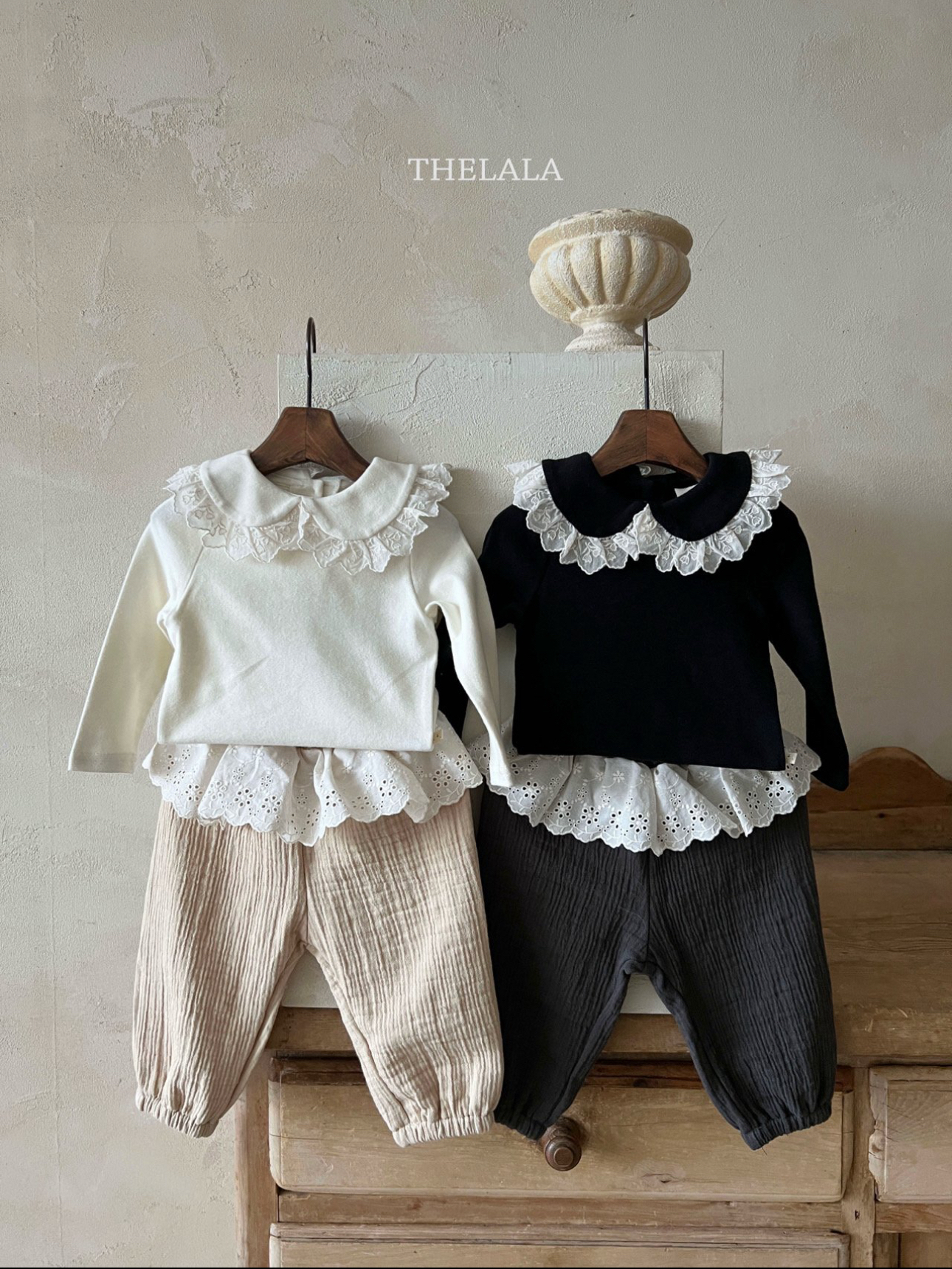 🌸預訂 韓國直送🌸🇰🇷THELALA兩色蕾絲荷葉邊棉紗束腳褲