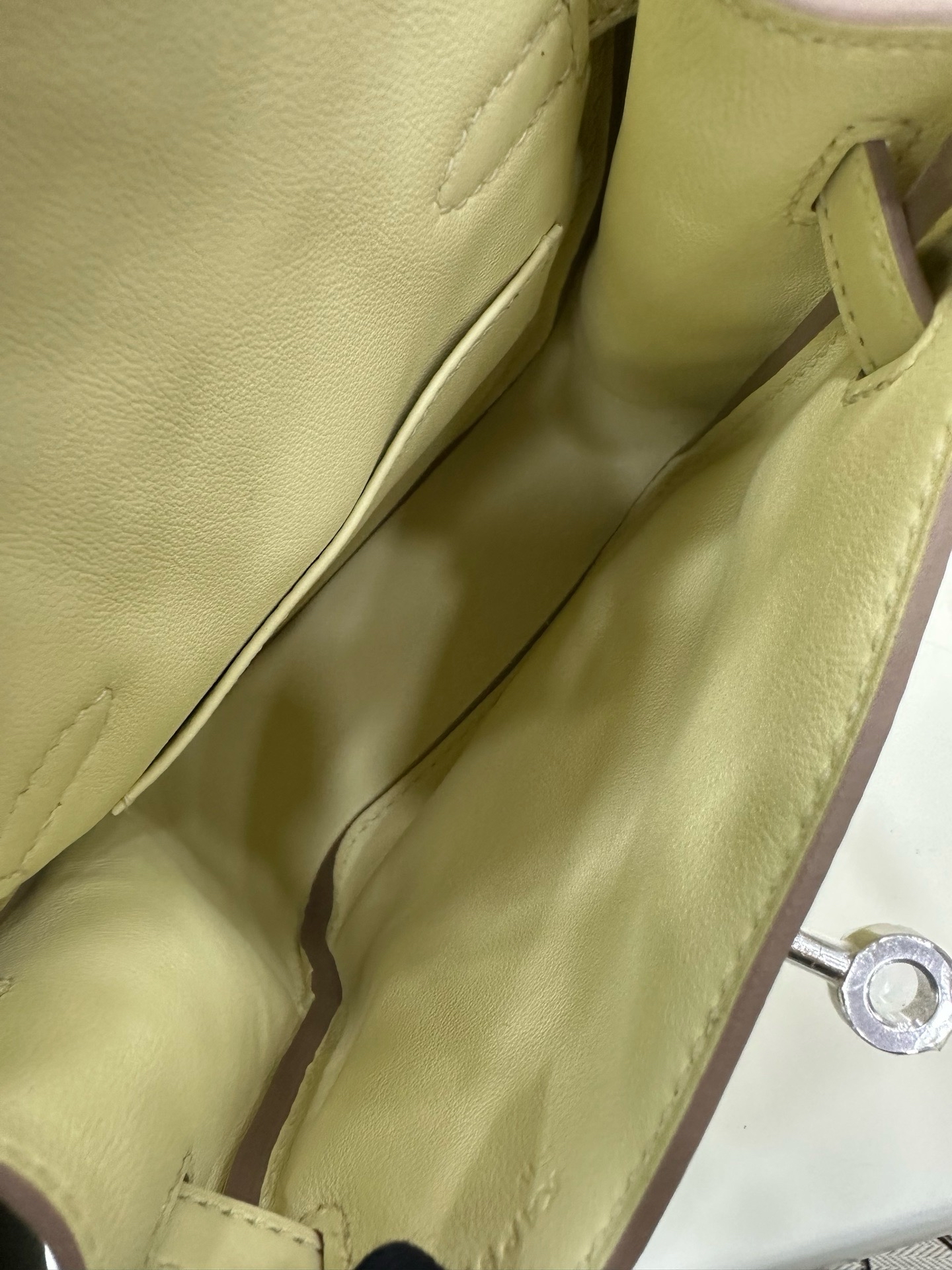 Pre-Owned HERMES Mini Kelly Jump Backpack / Stamp K / Swift皮 米爾頓黃 / Product Code: 26052201