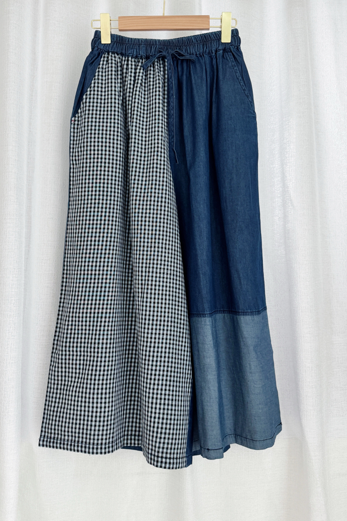 设计感丹宁拼接宽松长裤