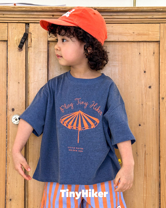 🇰🇷Tiny Hiker tee
