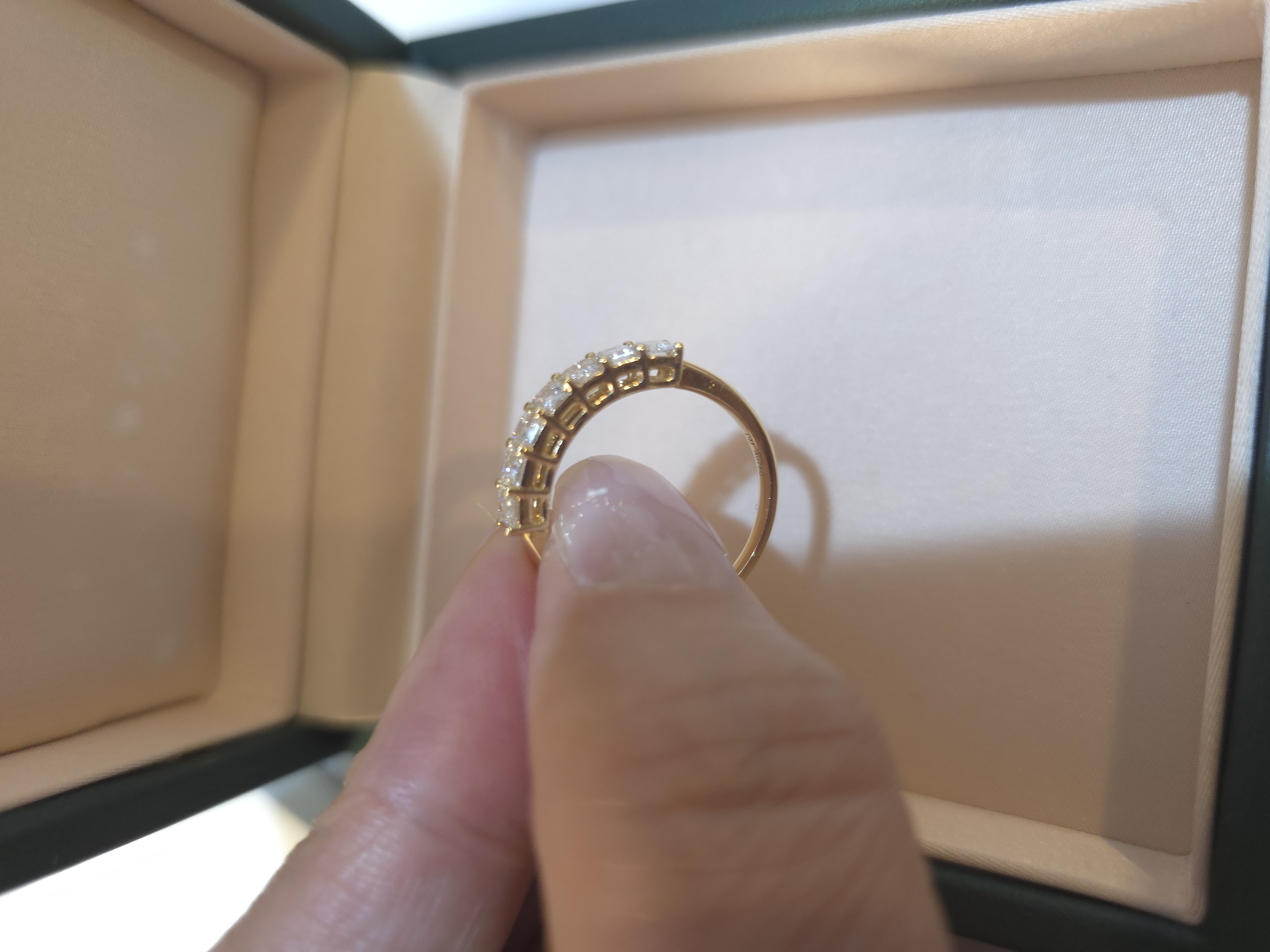 18K 培育鑽石戒指 d1.25/7 G2.48 S14