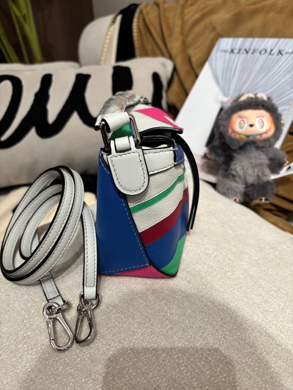 Loewe mini puzzle special edition 100%Authentic,99%new✅dust bag  