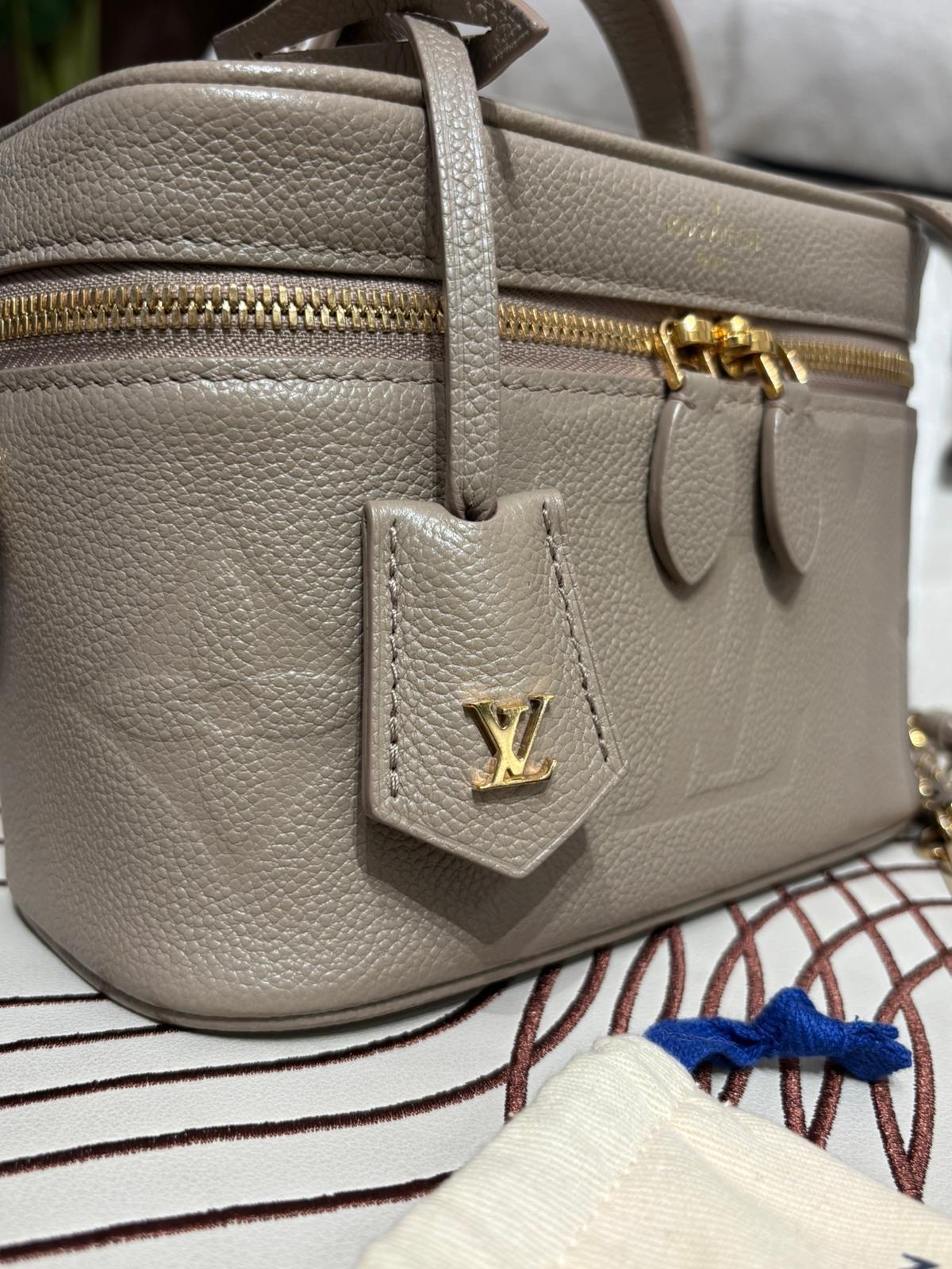 Lv vanity pm m45608 monogram empreinte 粒粒牛皮 100%Authentic, 98%New ✅收據副本✅Key Lock✅Dust bag