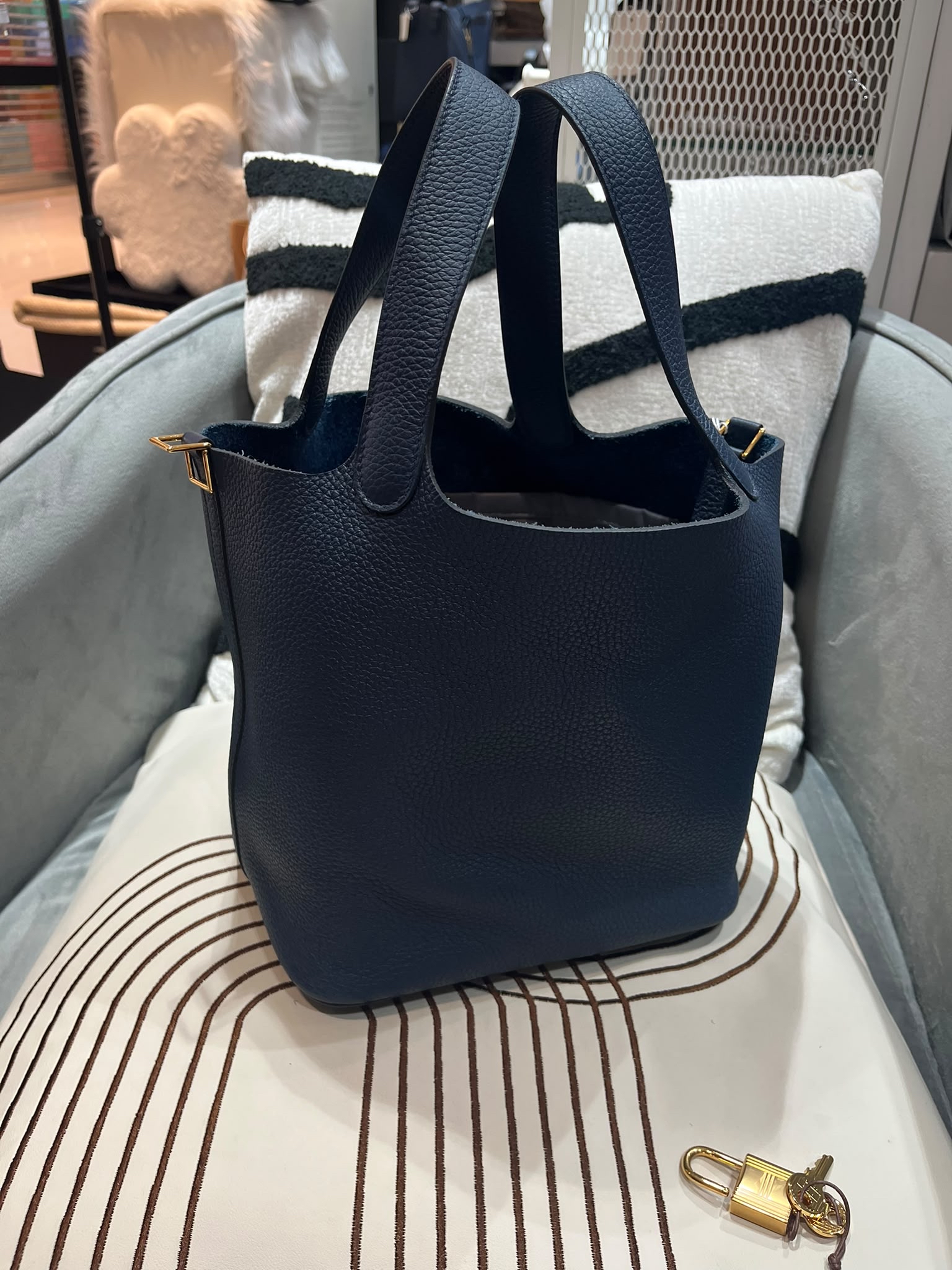 Hermes Picotin 22 Stamp U 100%Authentic, 95%New ✅Key Lock ✅Dust bag