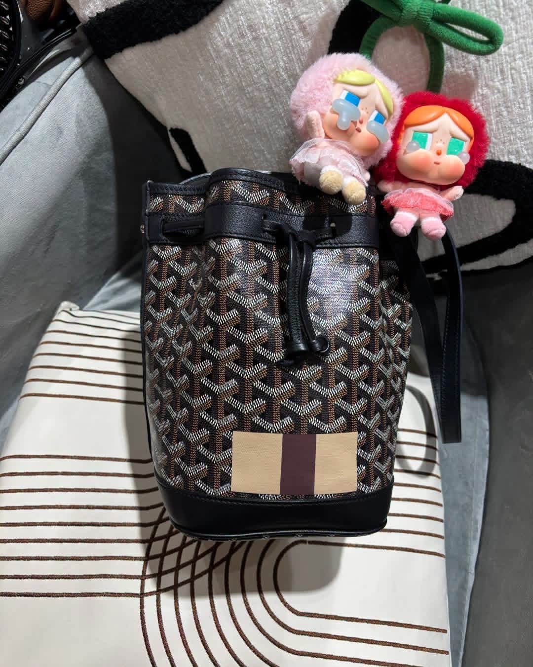 Goyard petit flot bucket bag 100%Authentic,98%new✅dust bag
