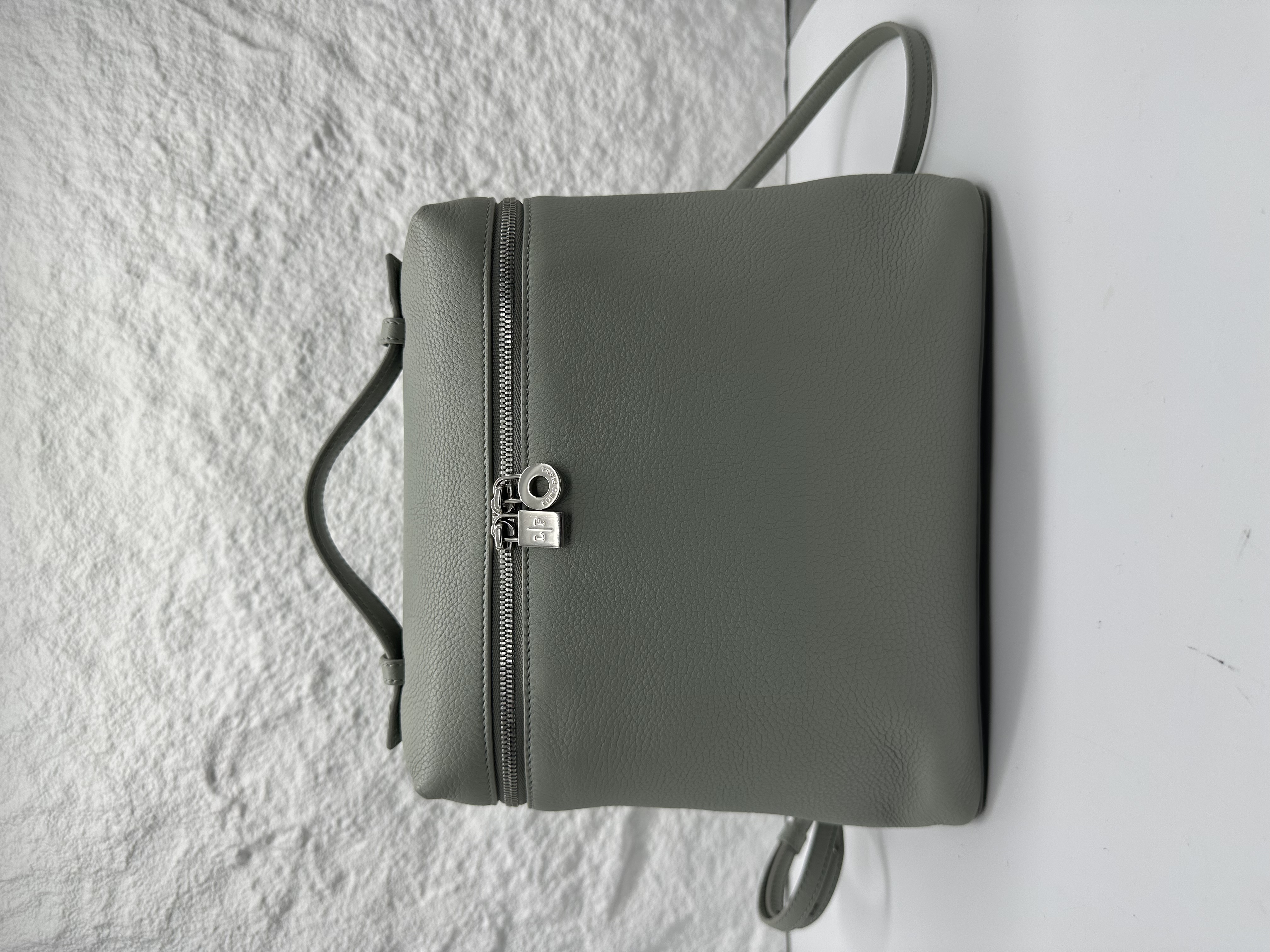 Pre-owned Loro Piana Extra Pocket L23.5