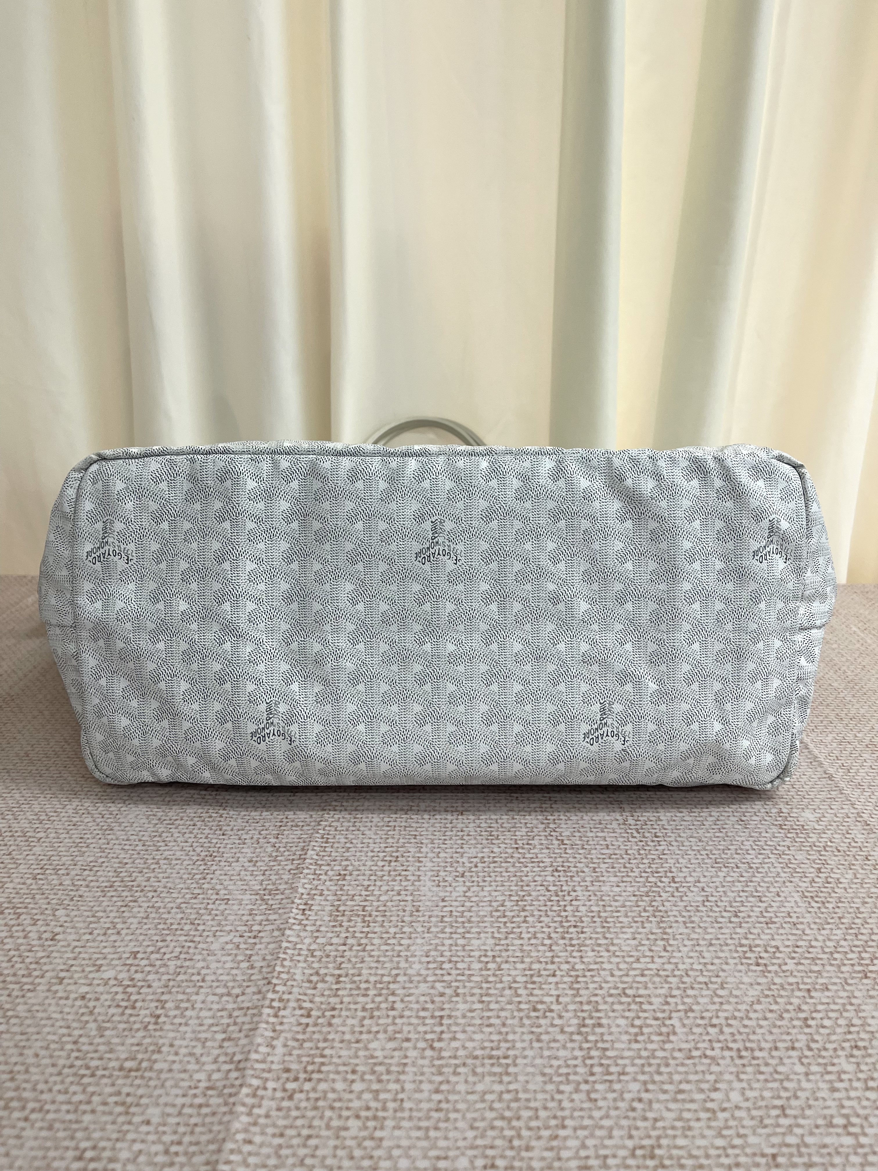 Pre-owned Goyard Saint Louis Tote Bag/ Product Code: 26021308