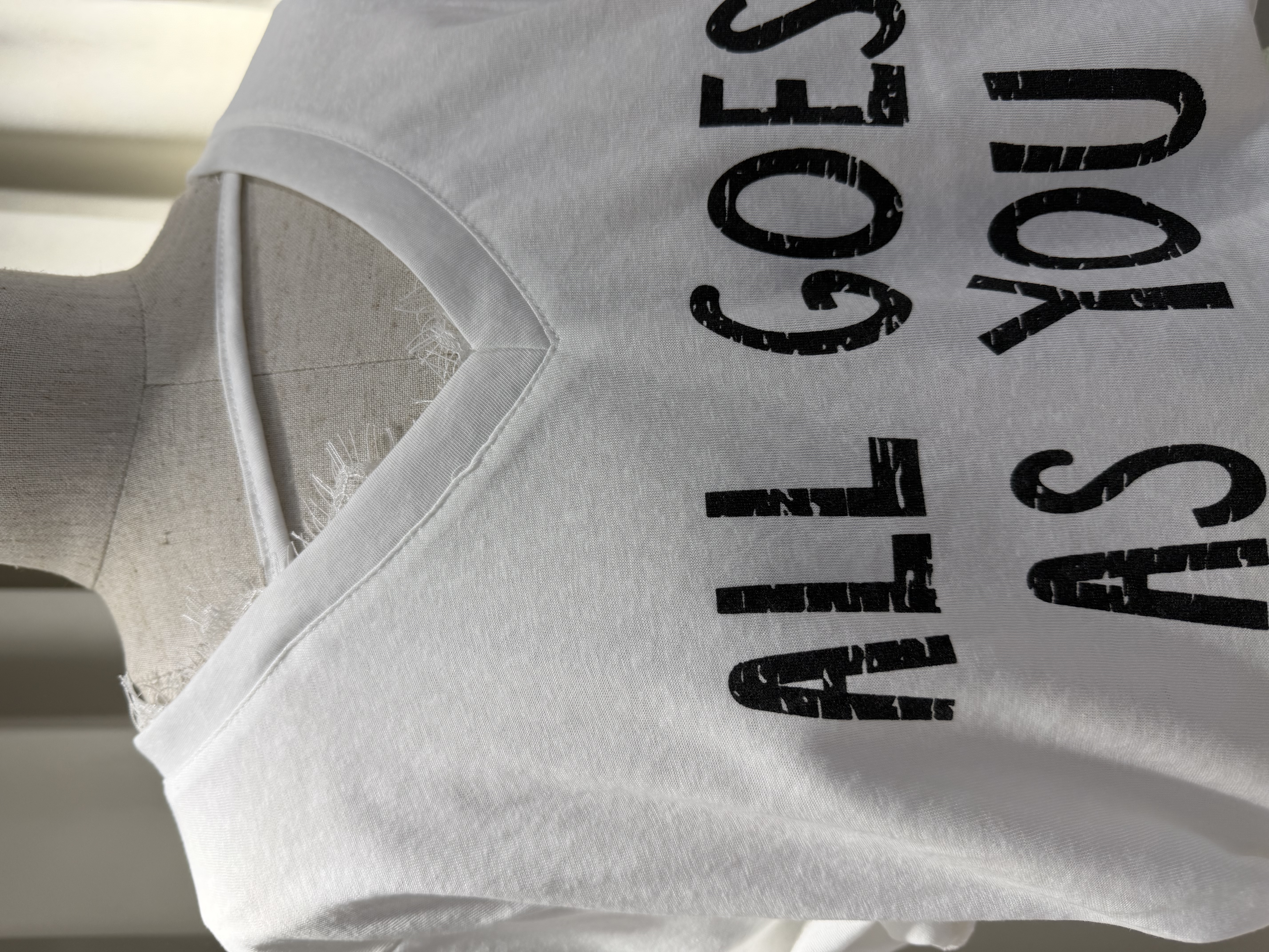 All goes as you V領寬鬆T恤