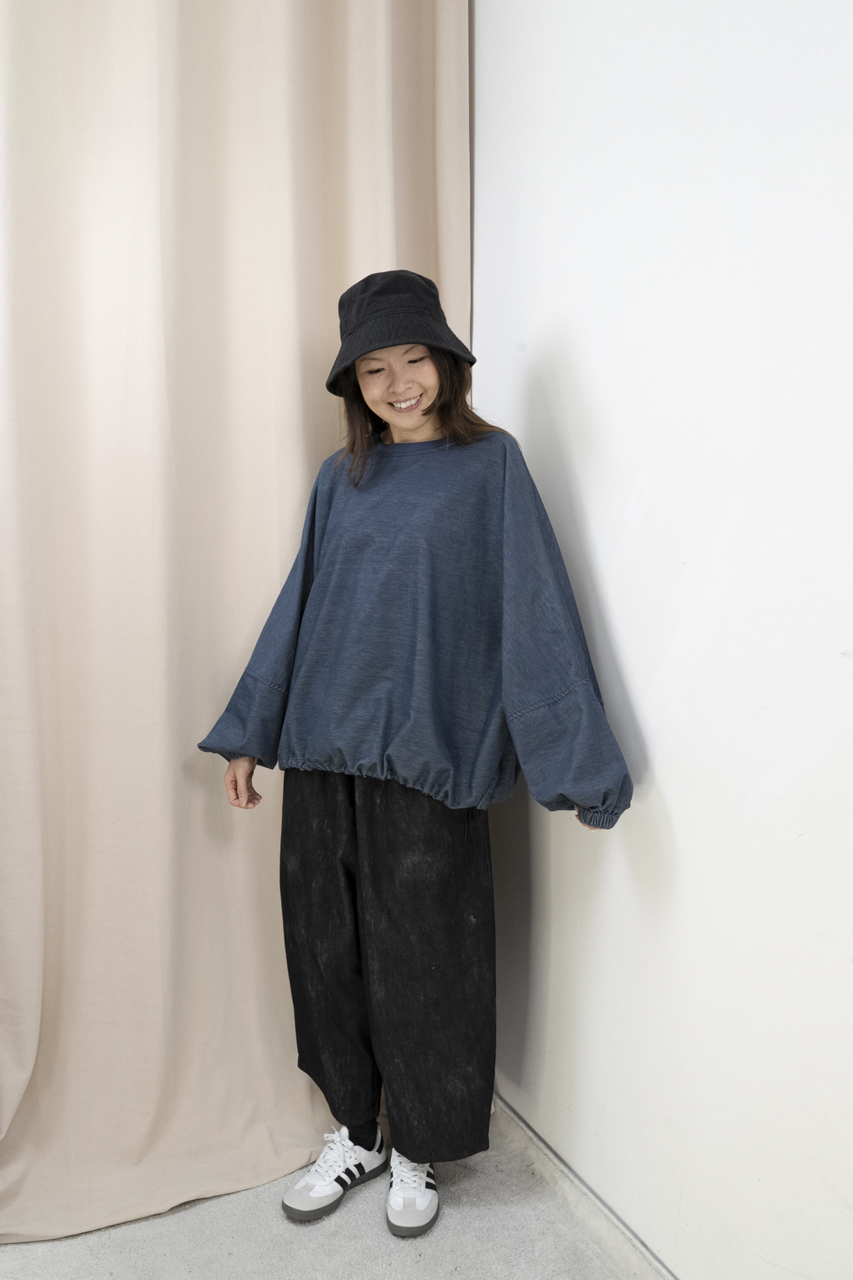 牛仔布感蝙蝠袖造型上衣