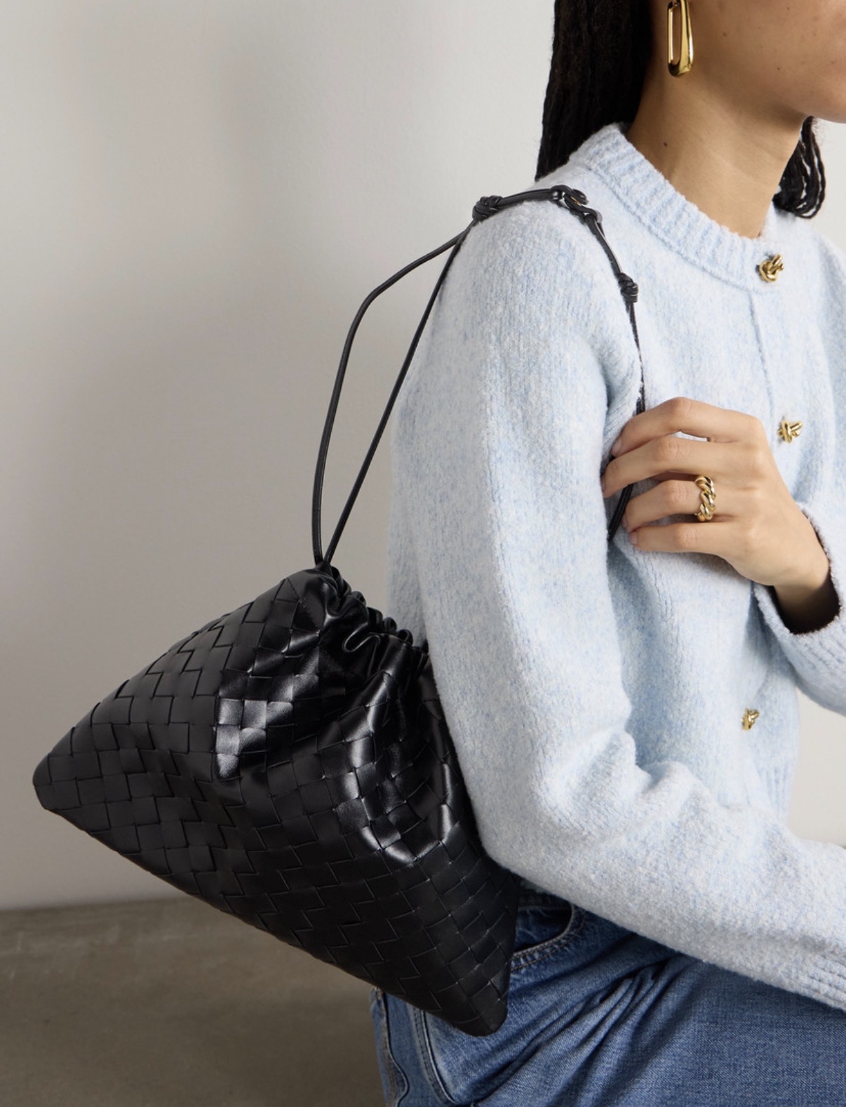 指定款式限時優惠❣️訂貨📮BV Medium Dustbag  Size 32x23cm   Color: Black