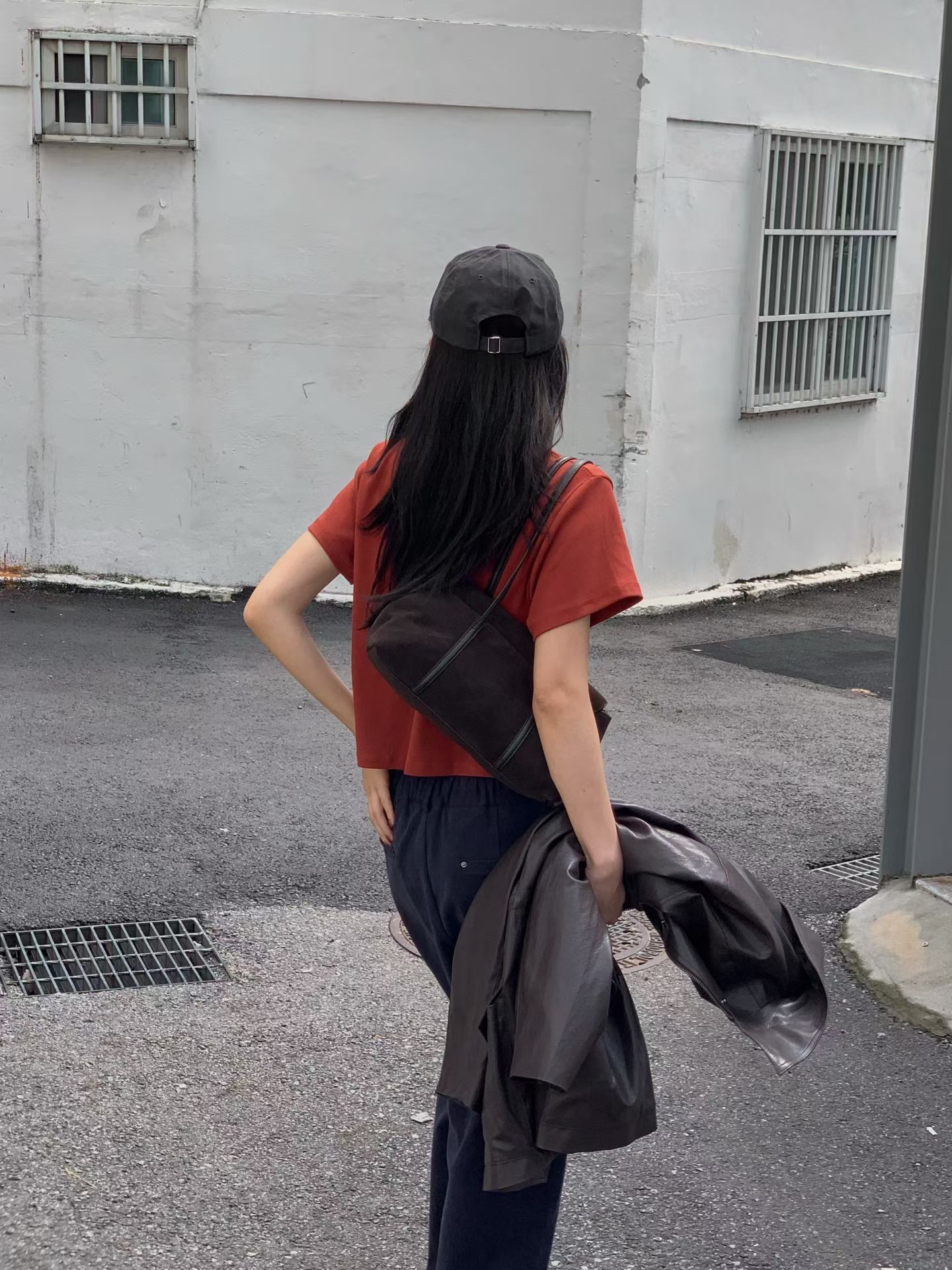 WJ8 下擺小標圓領短袖T