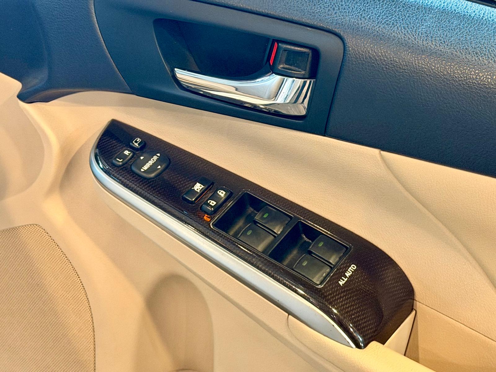 Toyota CAMRY 2.5 Hybrid 2012