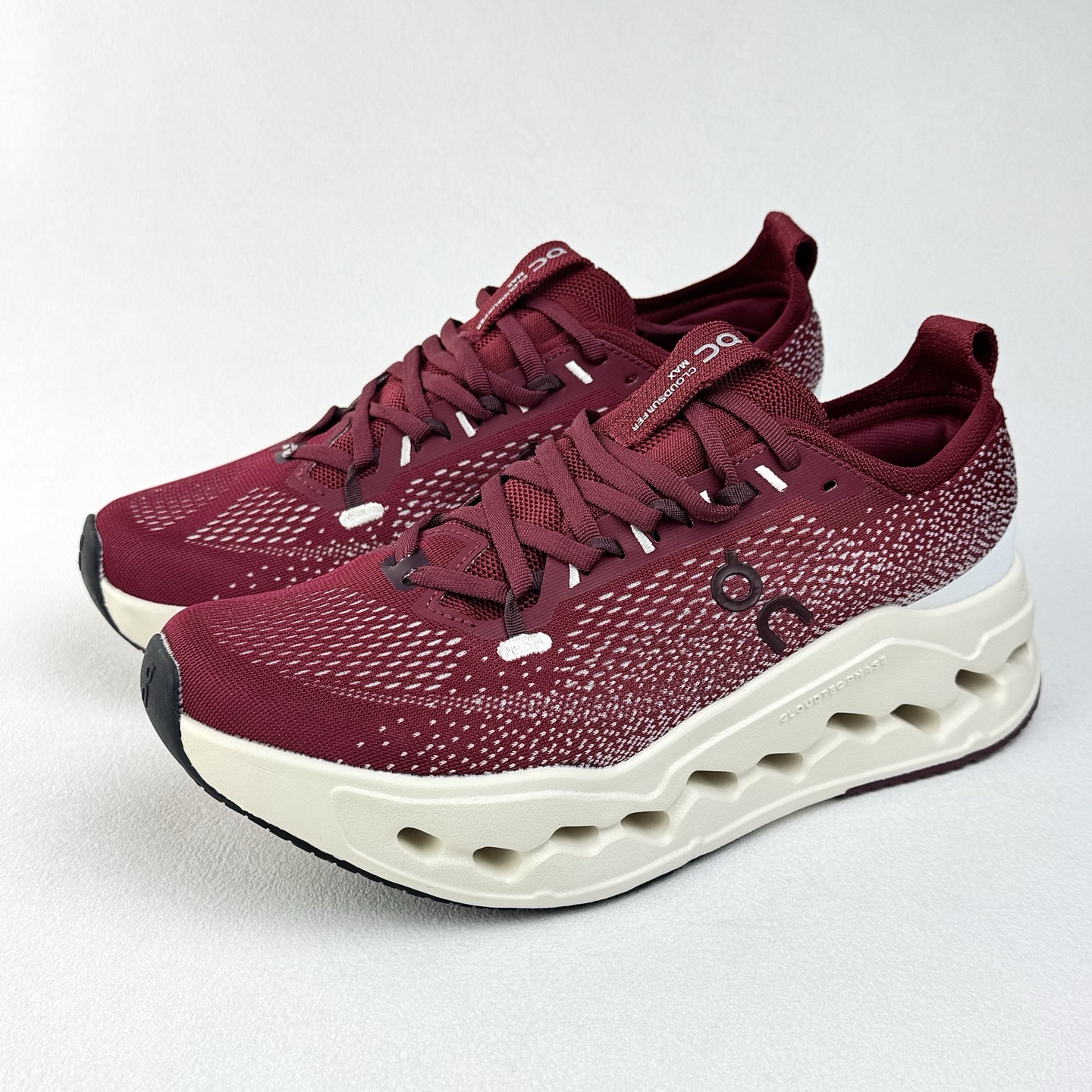 On Running Cloudsurfer Max 