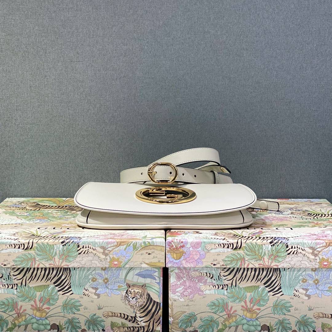 ▪大货实拍 𝐆𝐮𝐜𝐜𝐢 𝐁𝐥𝐨𝐧𝐝𝐢𝐞全皮系列 型号：699268 尺寸：28*16*4cm