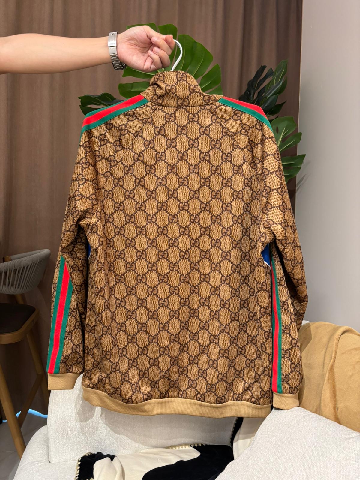 Gucci Jacket 100%Authentic, 99%New 