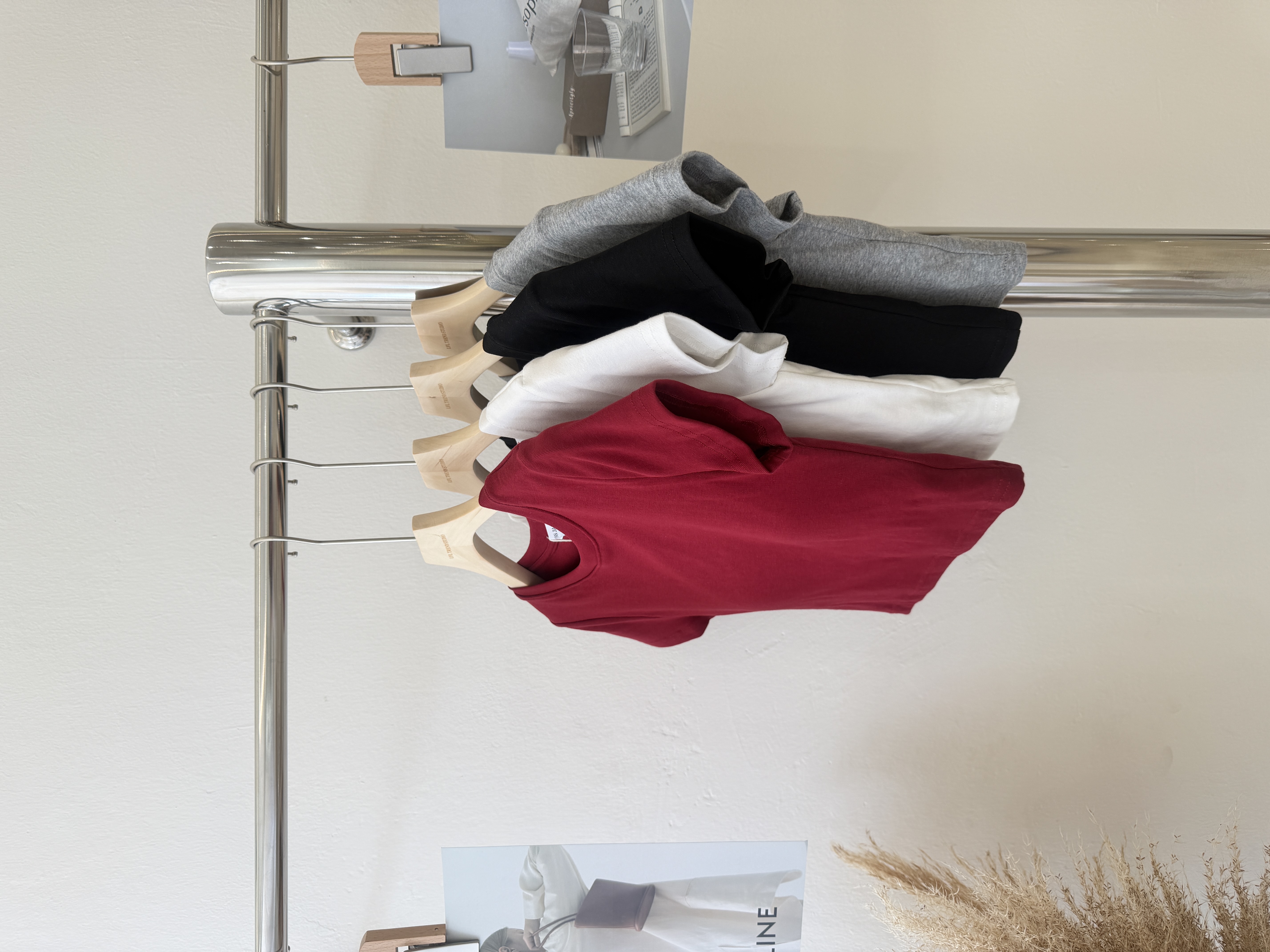 6718 爆款百搭胸垫短袖