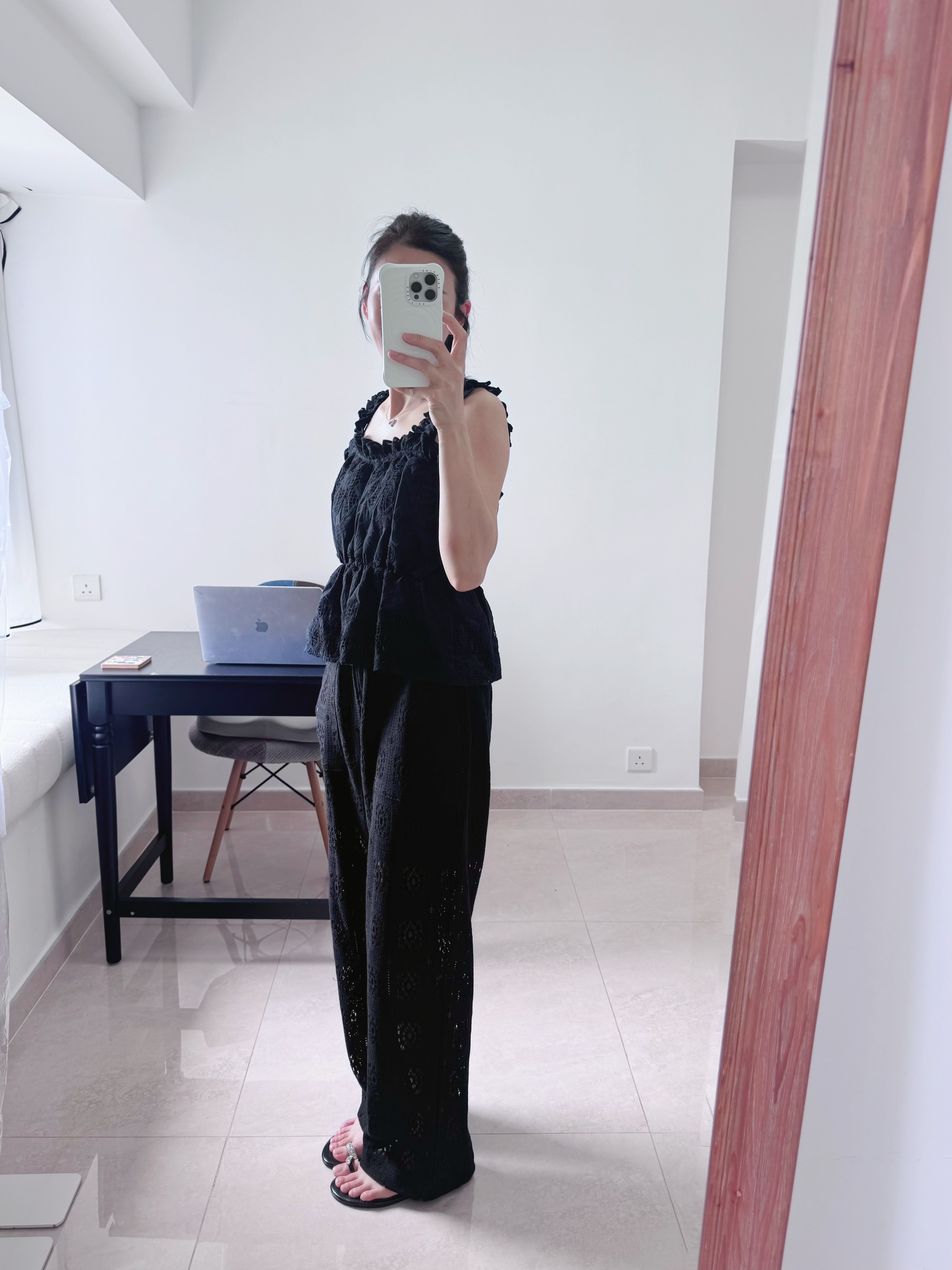 Lovely embroidered lace top (Black)