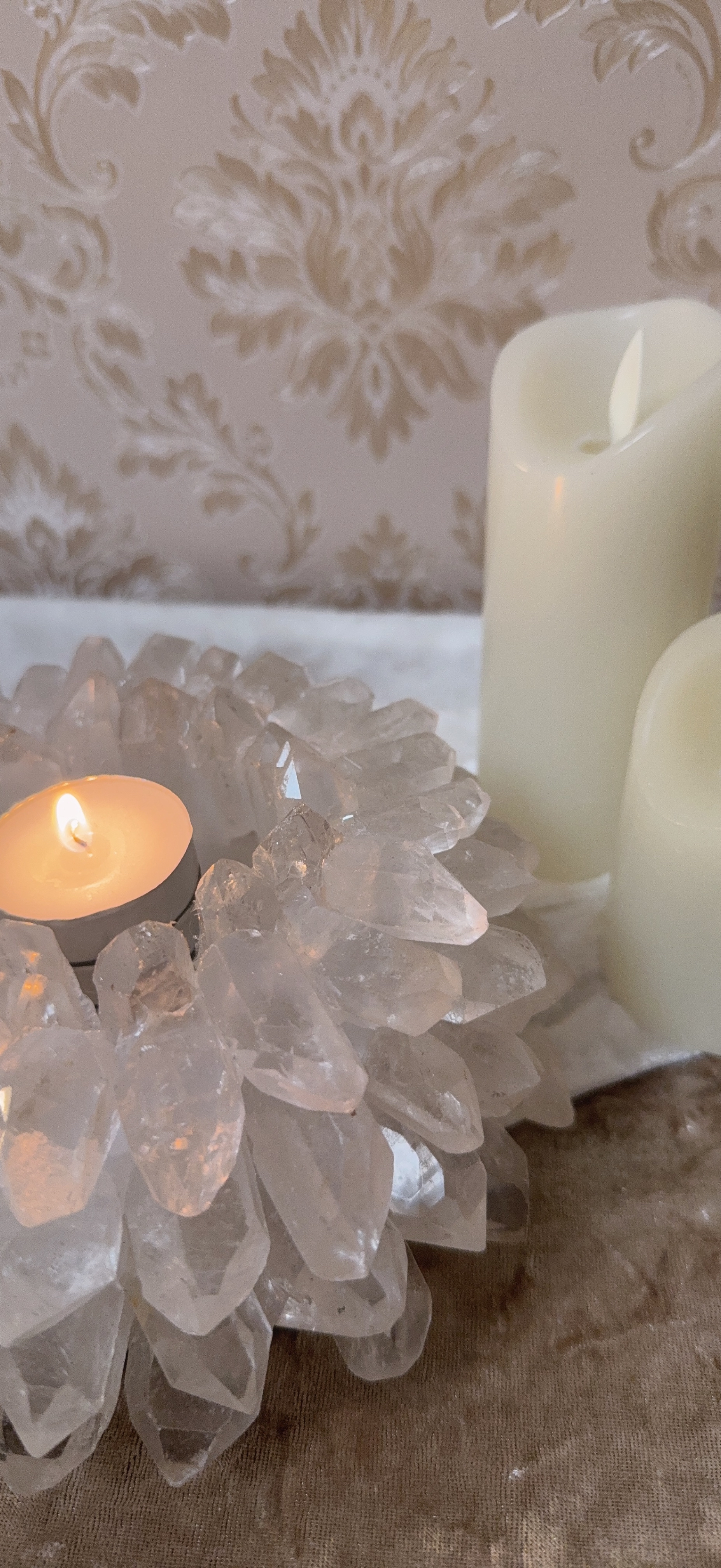 巴西純淨之光：白水晶「盛開花朵」燭台