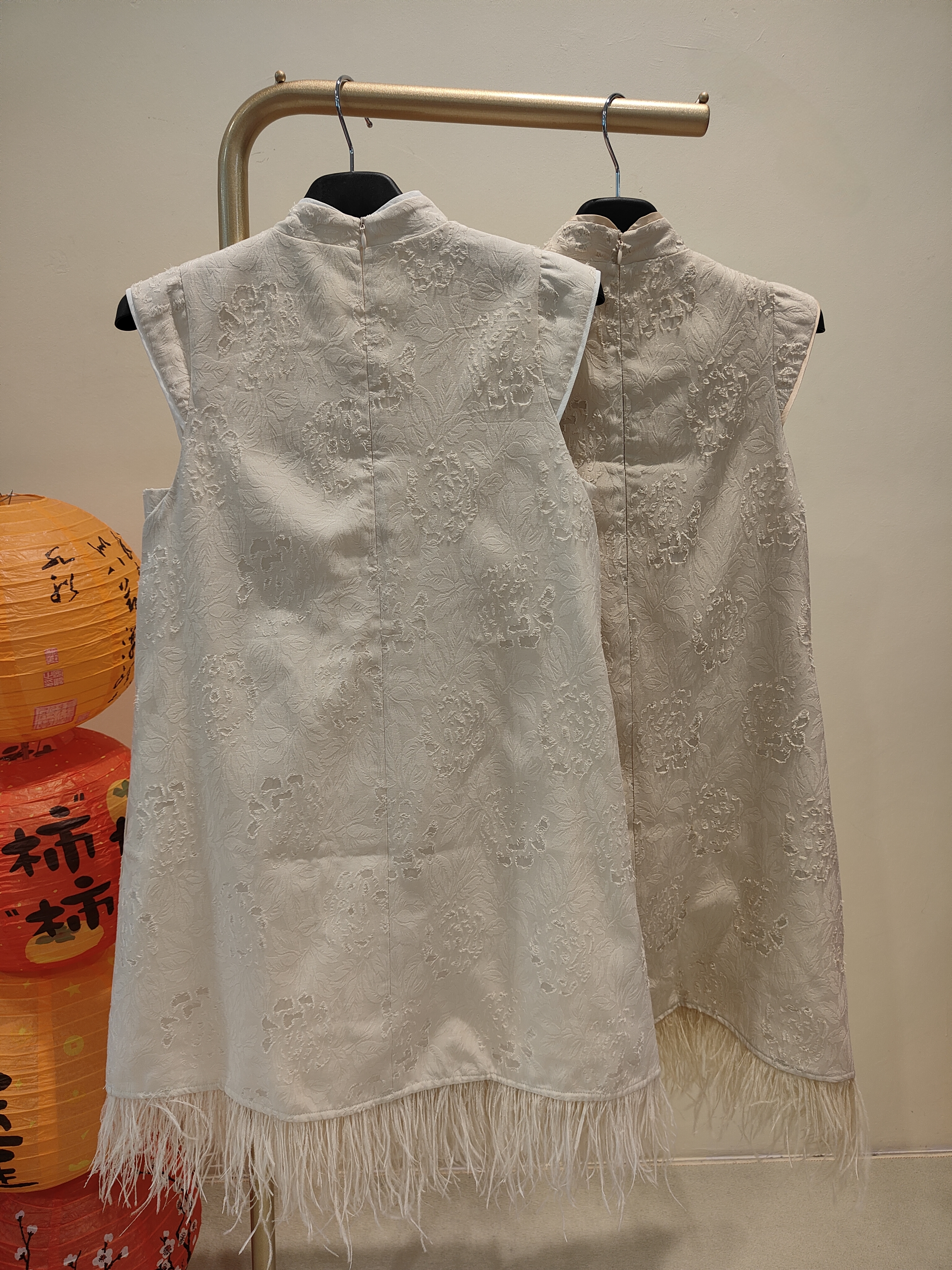 下摆羽毛宽松旗袍 2130