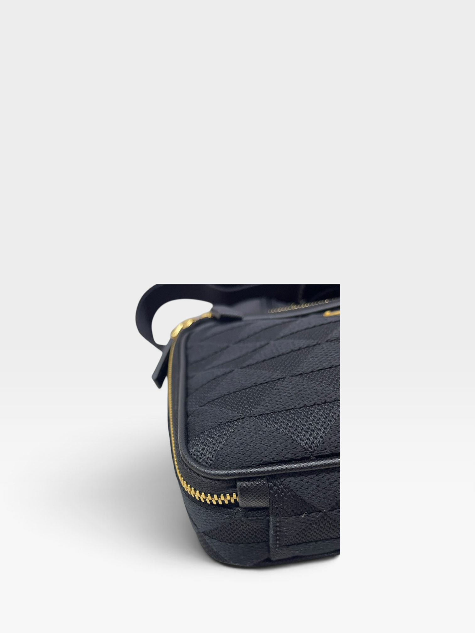 Pre-Owned PRADA Brique / Product Code: K090422