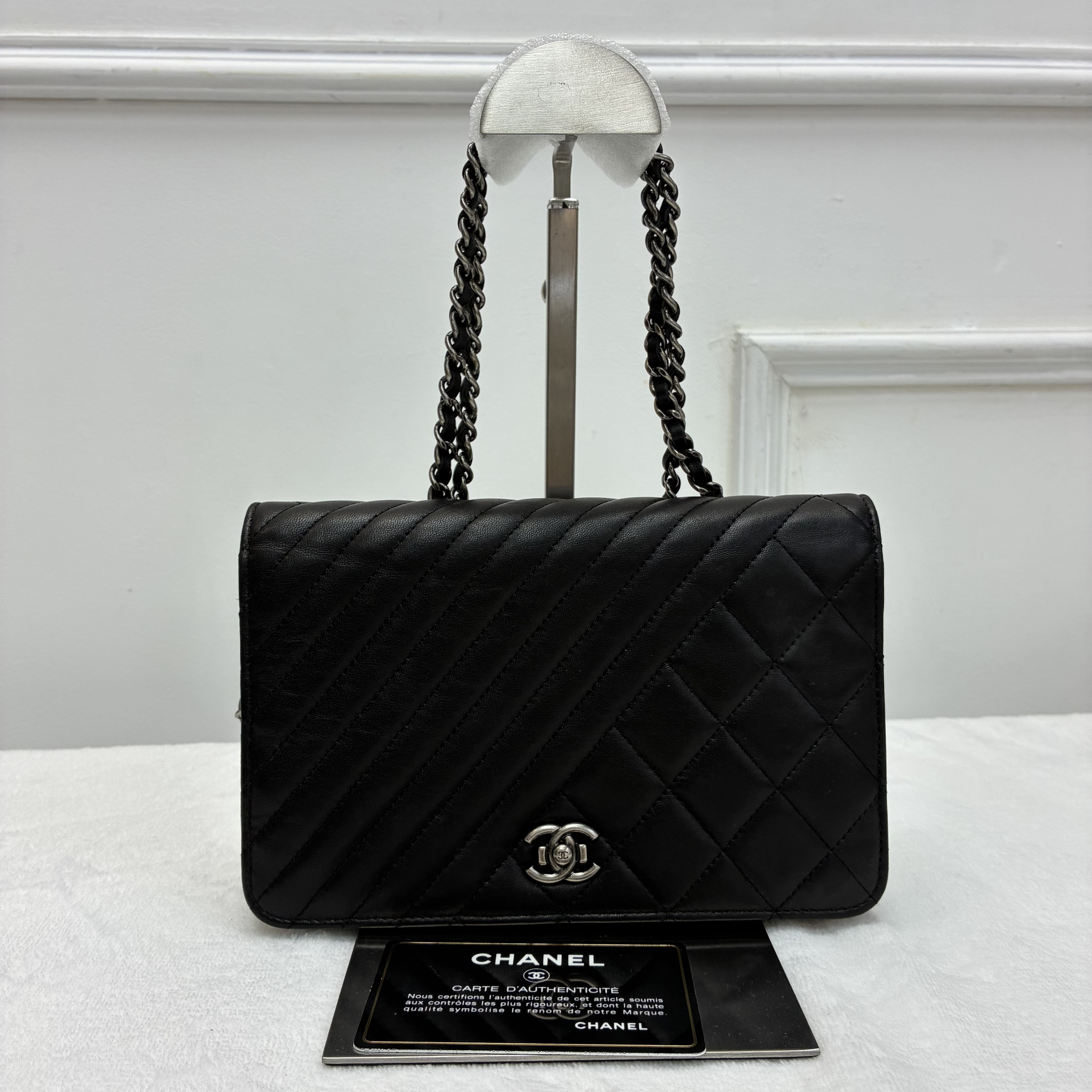 Chanel boy woc黑色銀扣