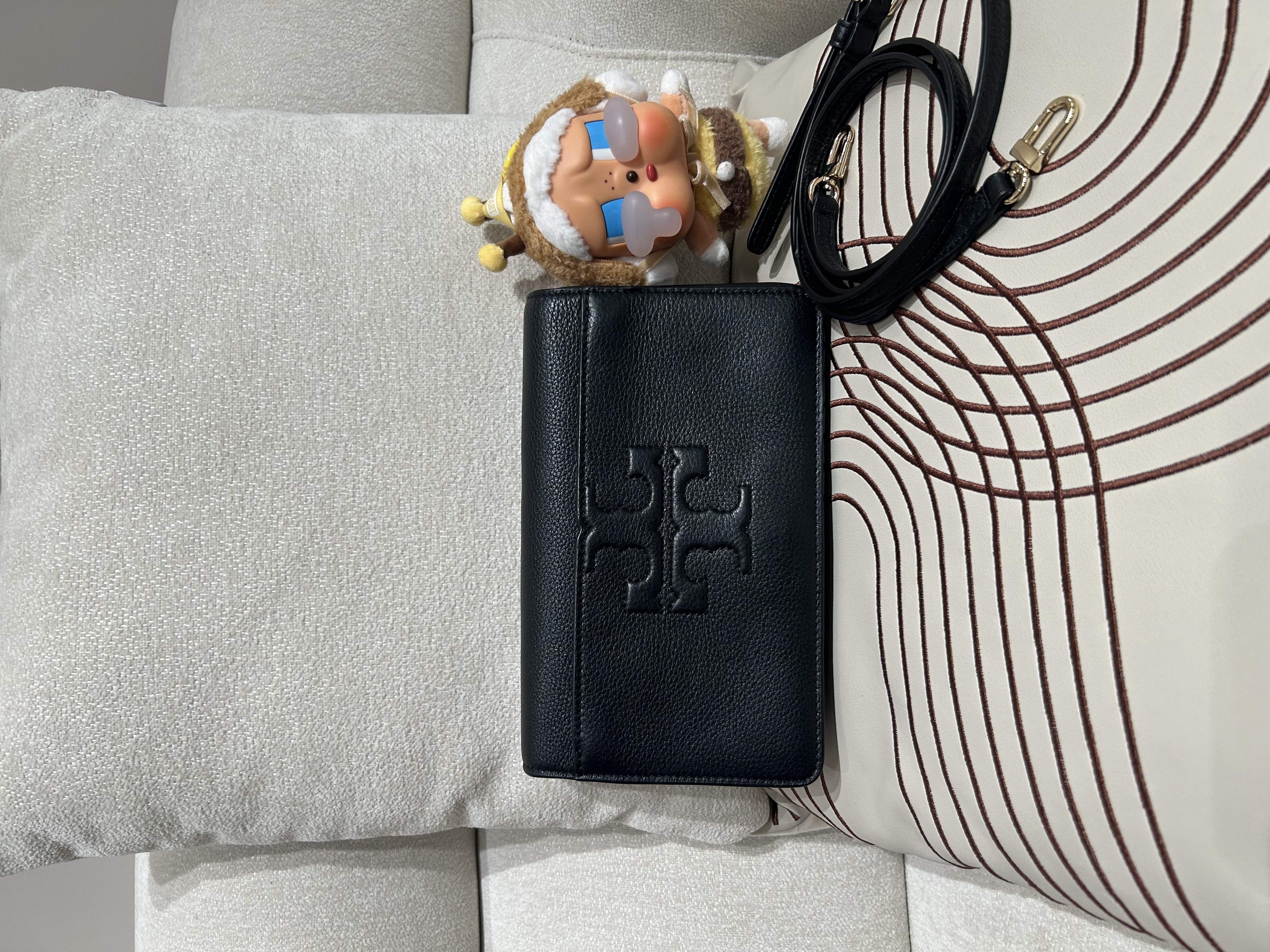 Tory Burch WOC Black Calfskin 100%Authentic, 95%New 