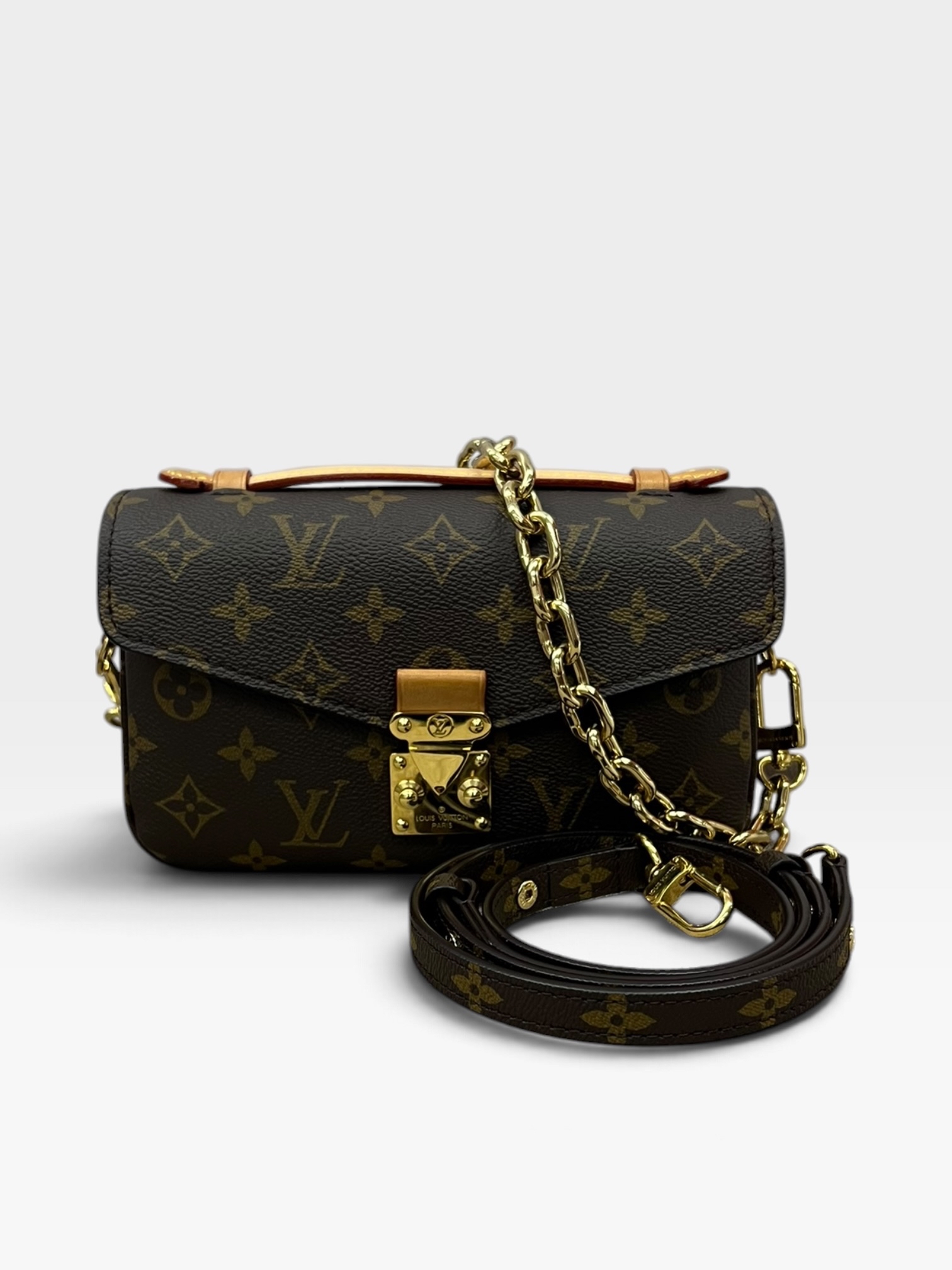Pre-Owned Louis Vuitton Pochette Monogram /Product Code: 102710