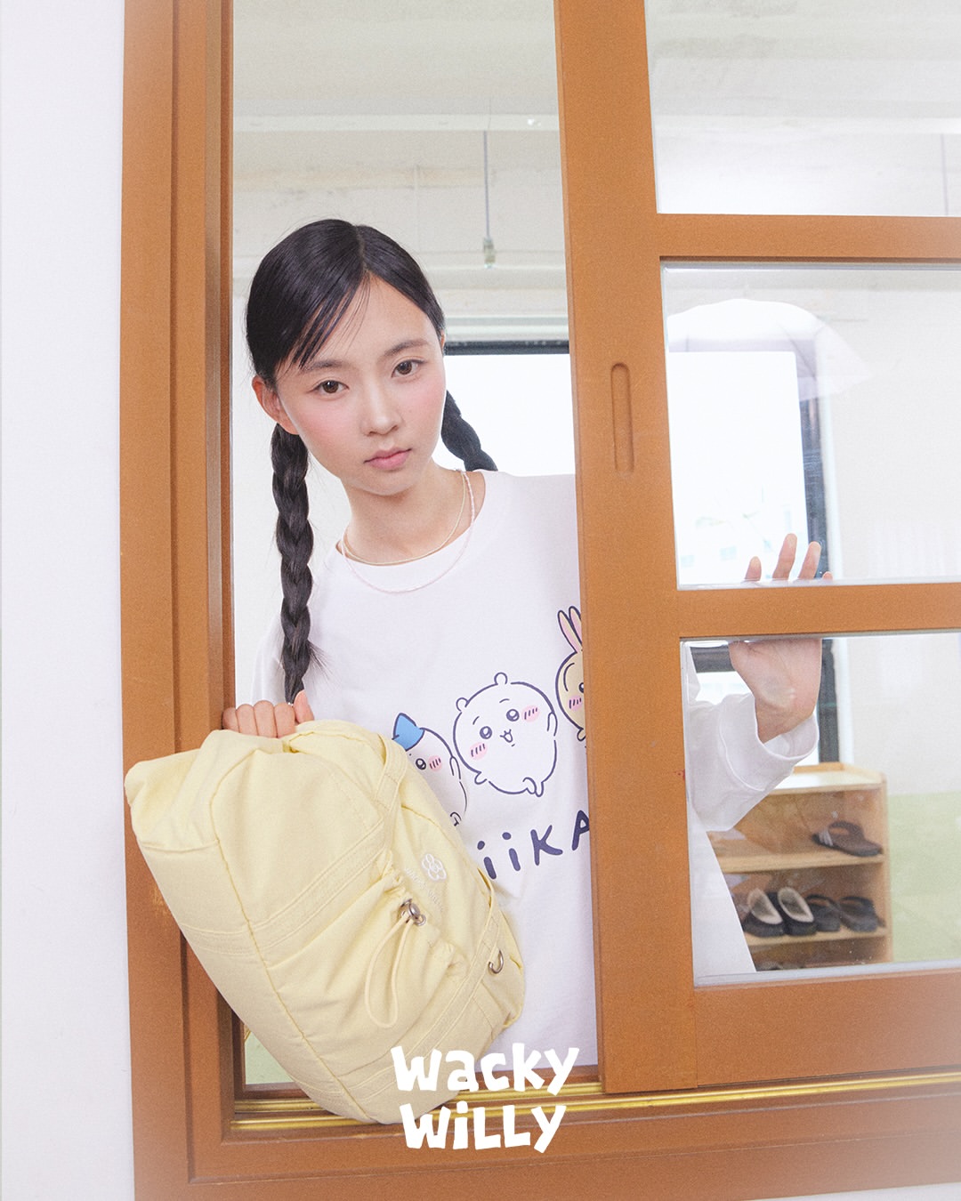 《Pre-Order》Graphic Sweatshirt｜Chiikawa 吉伊卡哇 X wacky willy (26CKW40-P)
