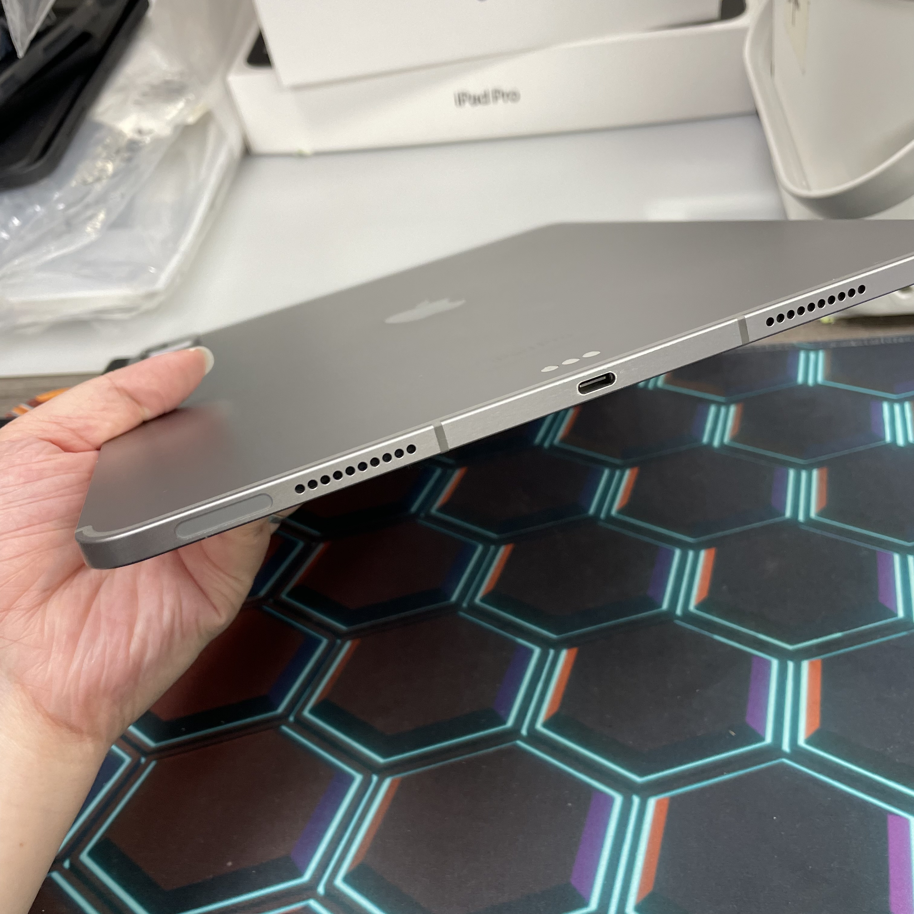 *773593BB iPad Pro 6 12.9吋 M2 超靚機 256GB 插卡版 灰色 gray